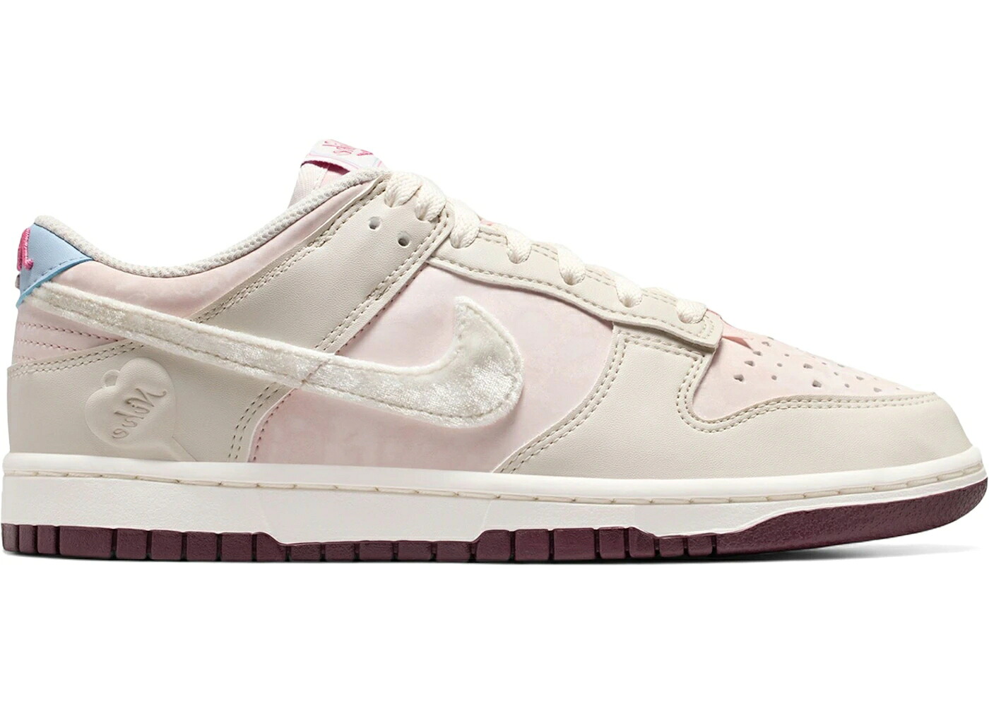 ナイキ ダンク 赤 赤いこと ダンクロー VALENTINE\u0027S WOMEN\u0027S スニーカー レディース NIKE DUNK LOW DAY (2026) (WOMEN\u0027S) / SILT RED SAIL LIGHT BONE