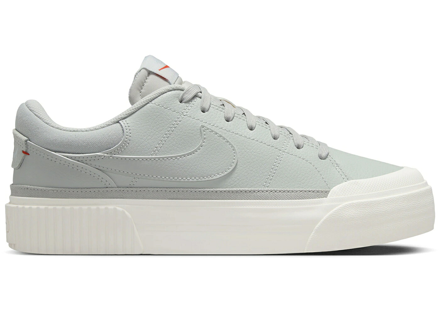 ナイキ 厚地の外套 レガシー しろがね色 しろがね色 赤 赤いこと WOMEN\u0027S スニーカー レディース NIKE COURT LEGACY LIFT LIGHT SILVER SAIL PICANTE RED FEATHER (WOMEN\u0027S) / LIGHT SILVER SAIL PICANTE RED