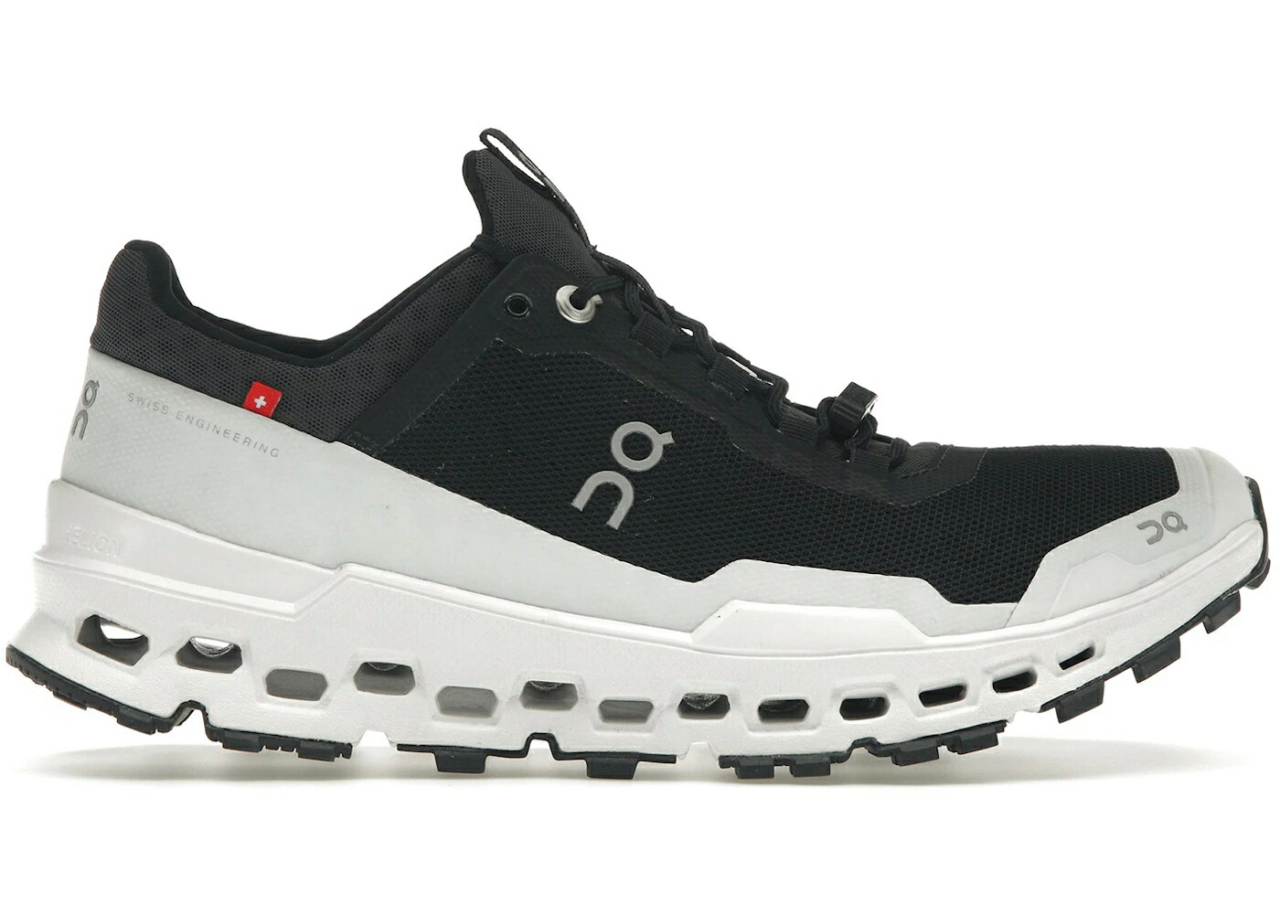 オン 黒いこと 黒いこと 白いこと 白いこと WOMEN\u0027S スニーカー レディース ON RUNNING CLOUDULTRA BLACK WHITE (WOMEN\u0027S) / BLACK WHITE