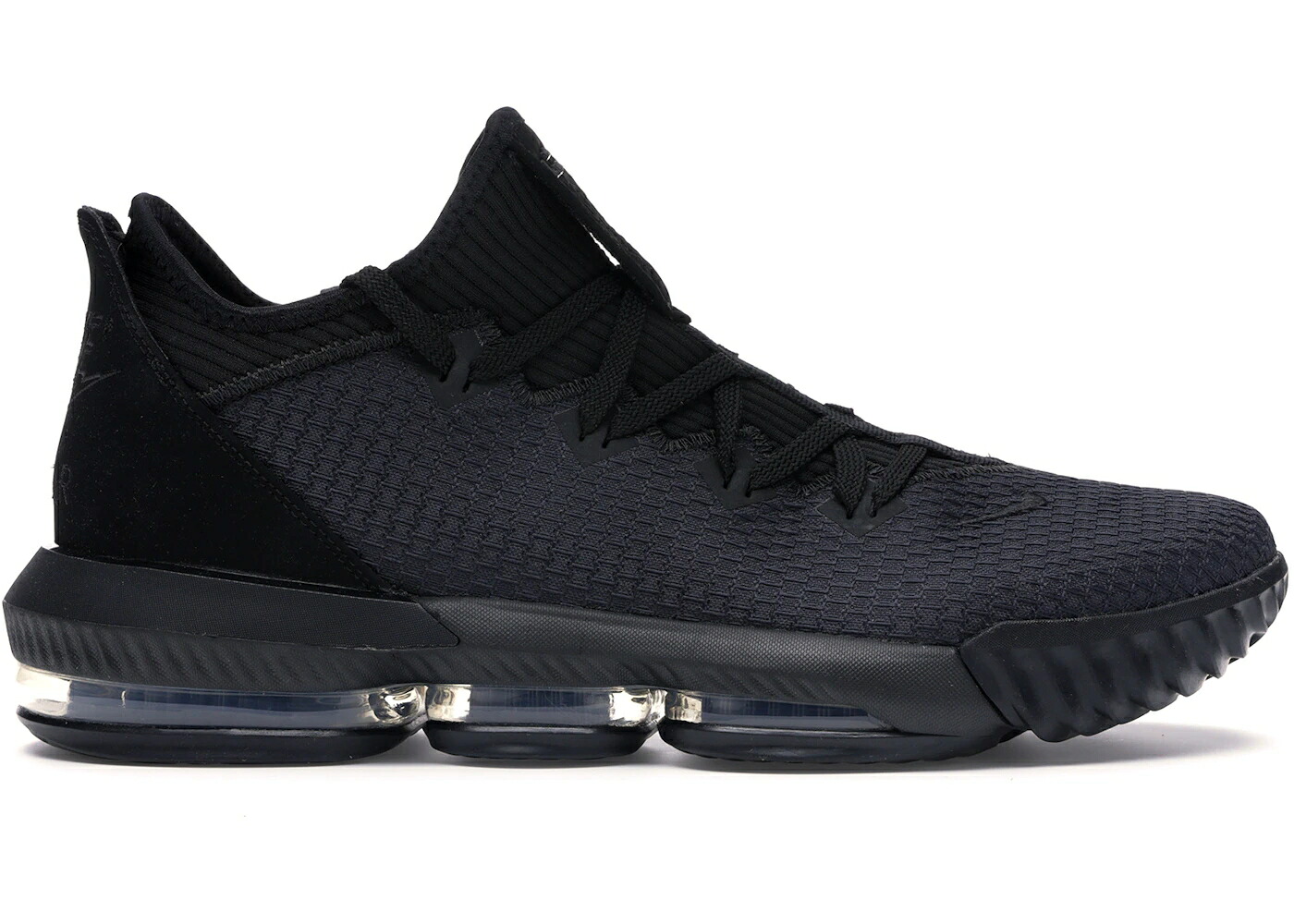 ナイキ レブロン 黒色 ブラック スニーカー メンズ NIKE LEBRON 16 LOW TRIPLE BLACK / BLACK BLACK BLACK｜スニケス