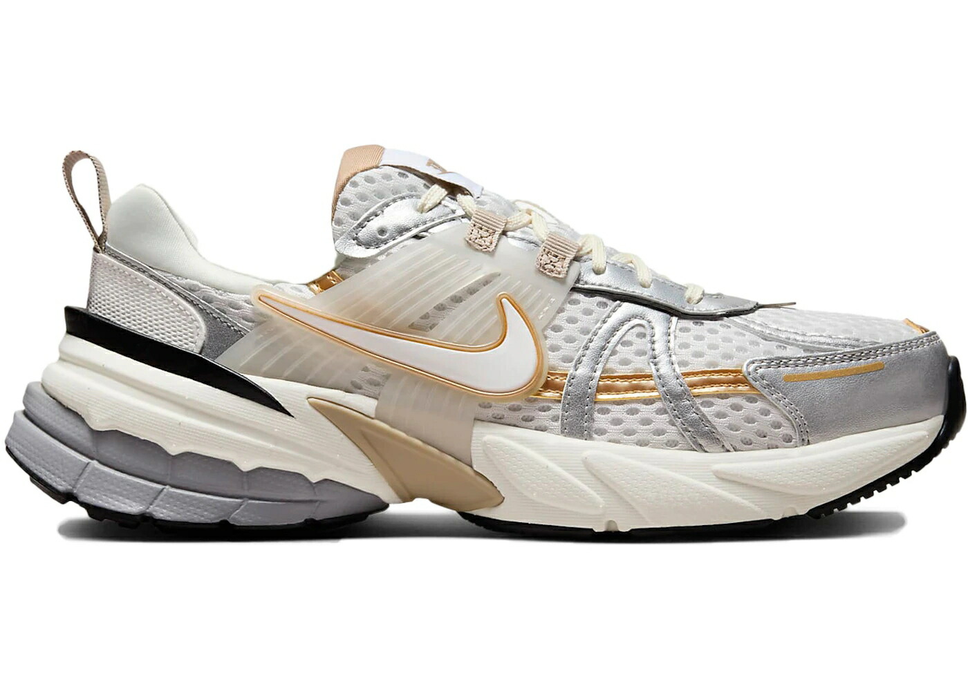 ナイキ 幽客 カーキ しろがね色 しろがね色 白いこと 白いこと WOMEN\u0027S スニーカー レディース NIKE V2K RUN KHAKI METALLIC SILVER (WOMEN\u0027S) / WHITE KHAKI METALLIC SILVER
