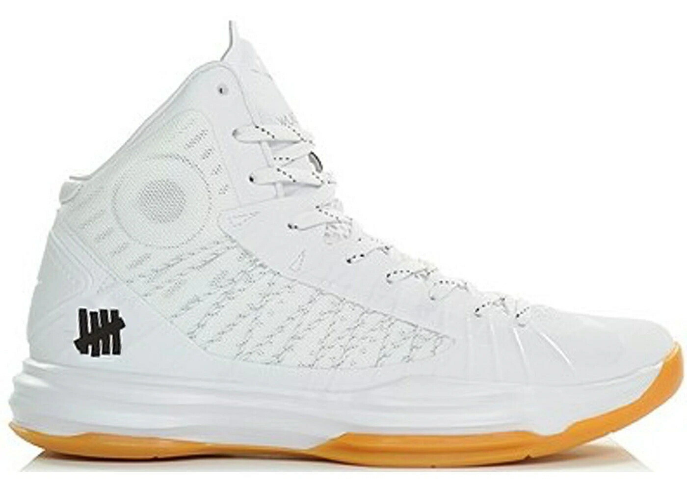 ナイキ ハイパーダンク アンディフィーテッド 白色 ホワイト スニーカー メンズ NIKE HYPERDUNK UNDEFEATED BRING BACK PACK / WHITE WHITE