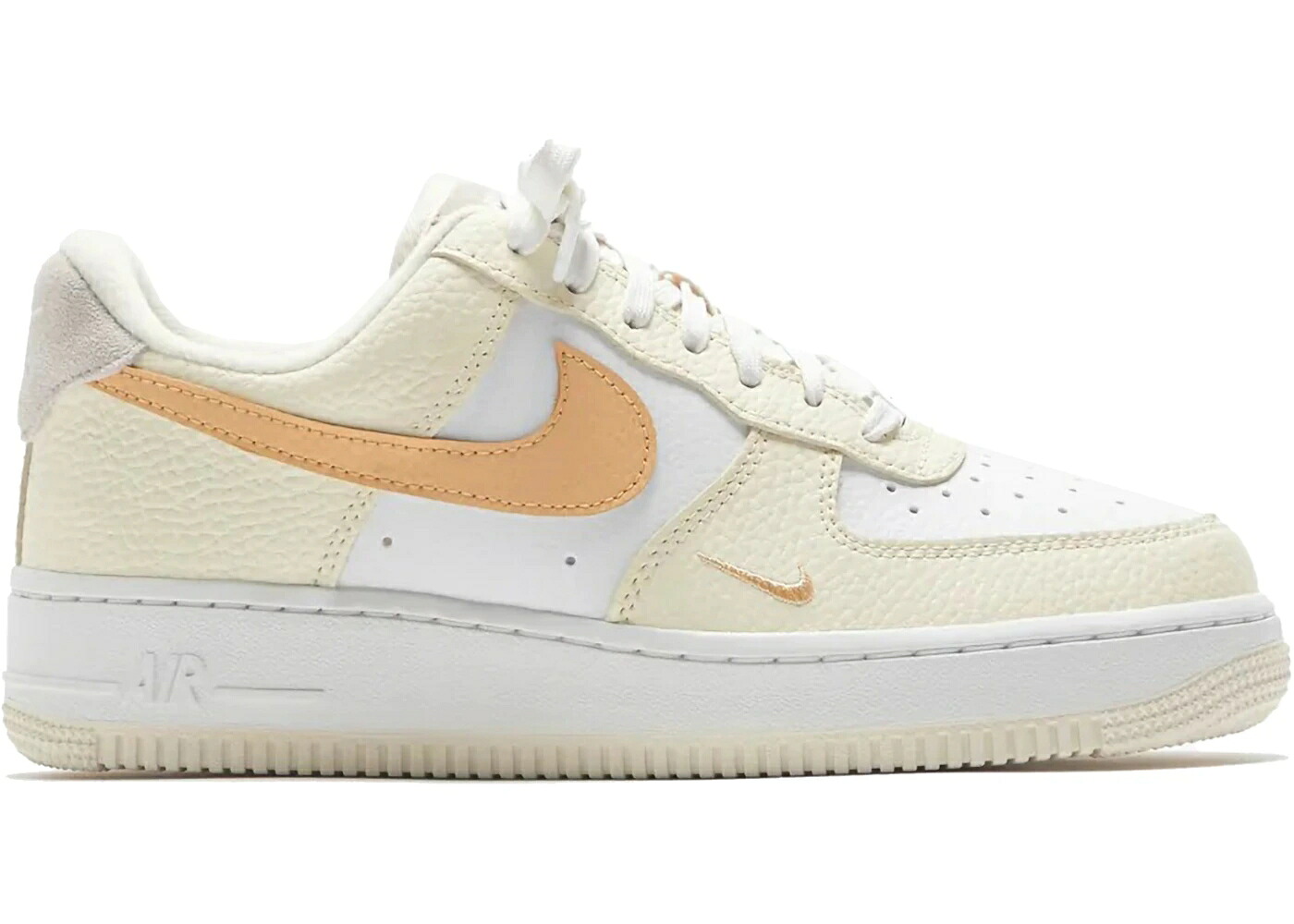 ナイキ 空軍 \u002707 WOMEN\u0027S スニーカー レディース NIKE AIR FORCE 1 LOW SE COCONUT MILK (WOMEN\u0027S) / COCONUT MILK SESAME LIGHT BONE
