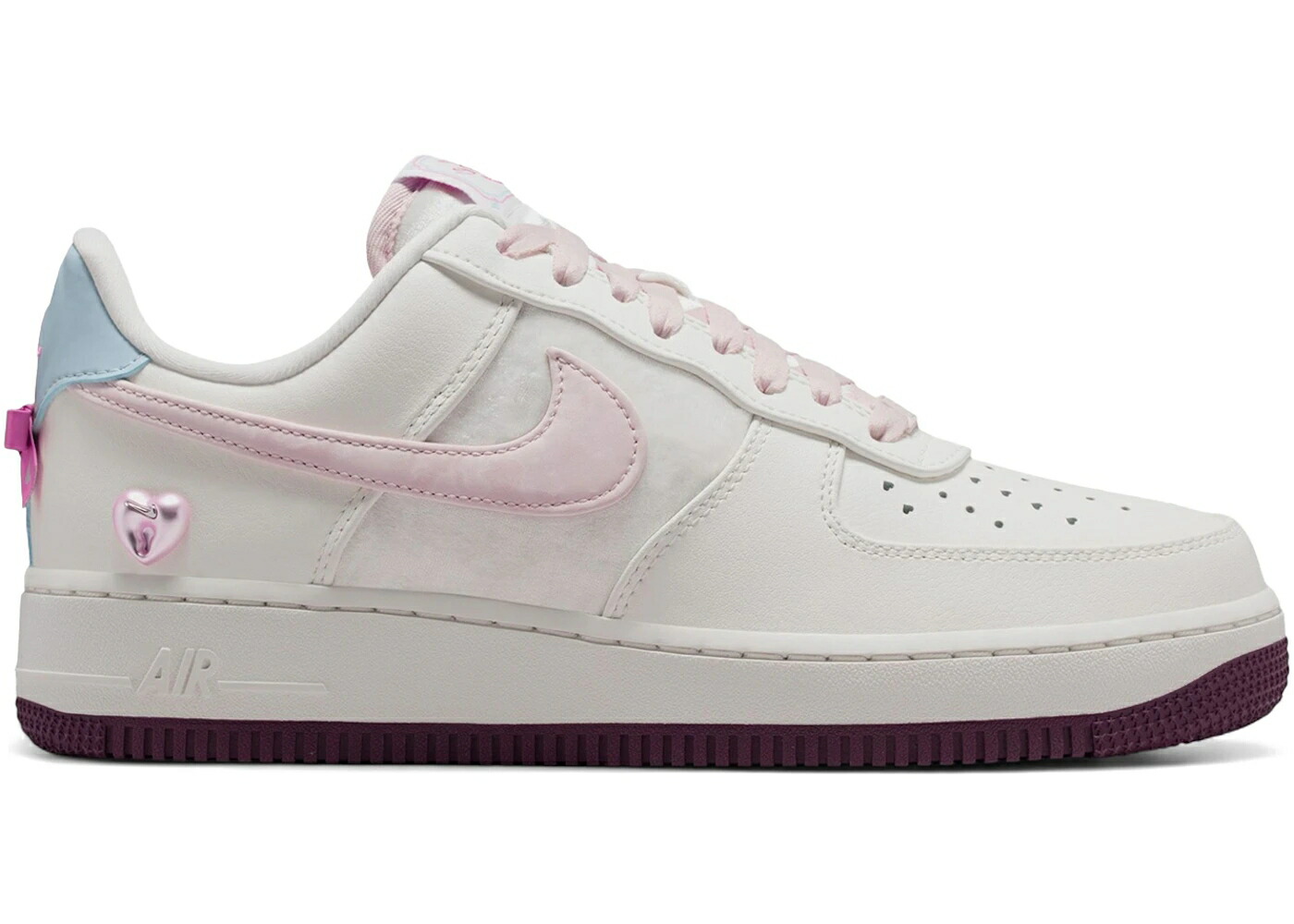 ナイキ 赤 赤いこと 空軍 VALENTINE\u0027S WOMEN\u0027S スニーカー レディース NIKE AIR FORCE 1 LOW DAY (2026) (WOMEN\u0027S) / SAIL SILT RED SAIL LIGHT ARMORY