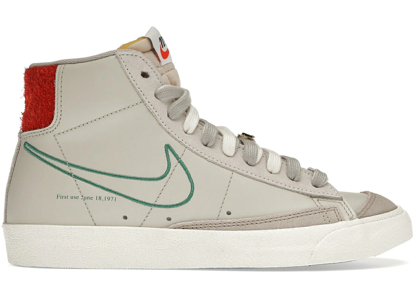 ナイキ ブレイザー ミッド 緑 緑であること 皮膚軟化剤 WOMEN\u0027S スニーカー レディース NIKE BLAZER MID 77 SE FIRST USE LIGHT BONE (WOMEN\u0027S) / LIGHT BONE GREEN NOISE CREAM II