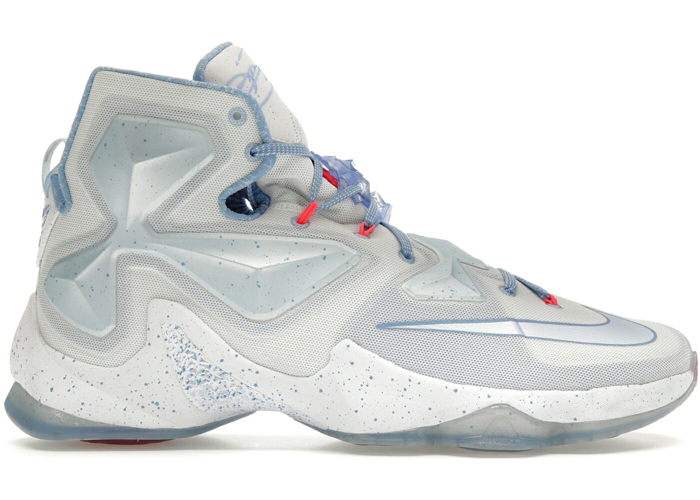 ナイキ レブロン サーティーン クリスマス 白色 ホワイト 青色 ブルー スニーカー メンズ NIKE LEBRON 13 CHRISTMAS / WHITE BLUE TINT BLUE LAGOON｜スニケス 59,640円