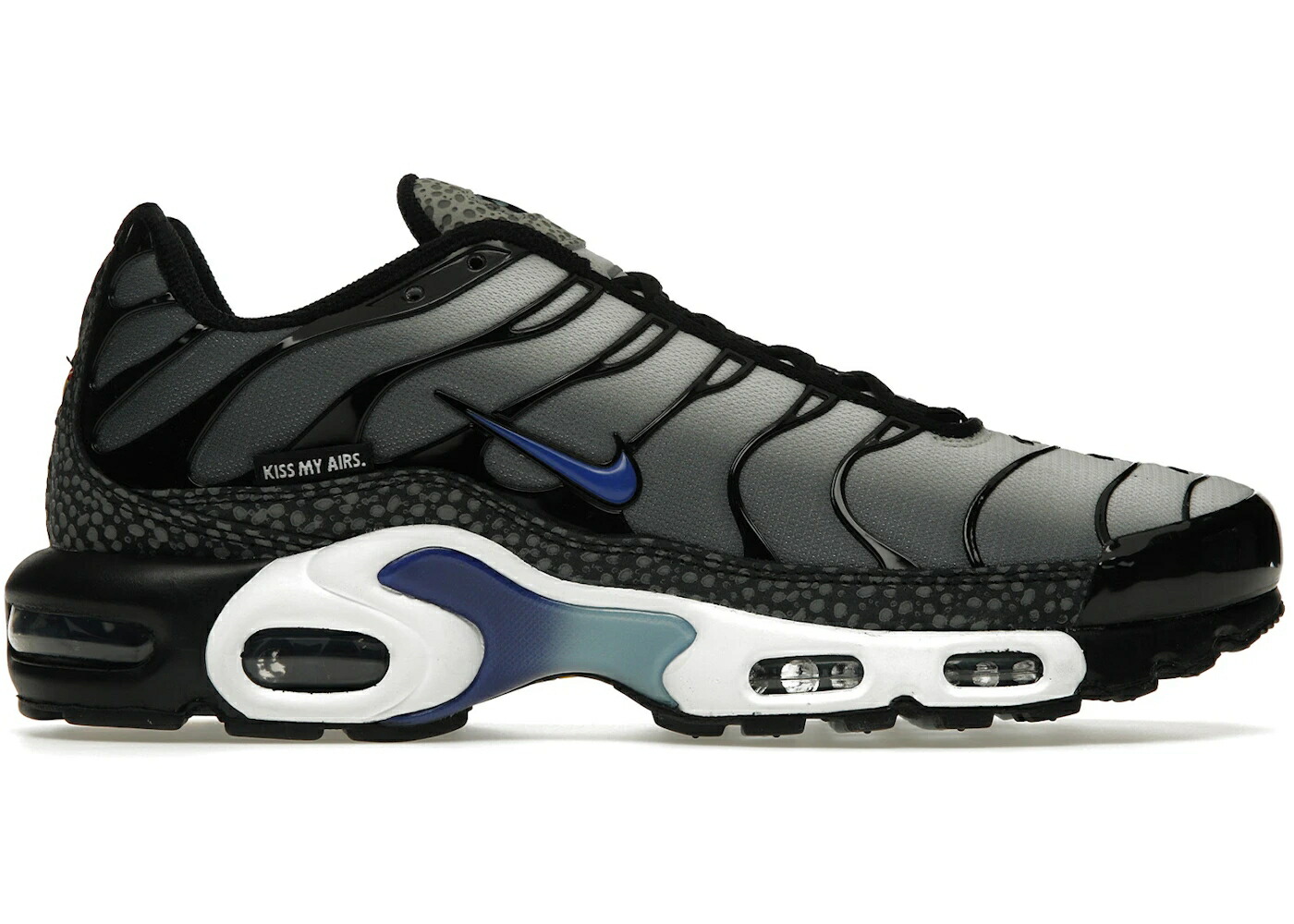 ナイキ マックス 銀色 シルバー 灰色 シメント グレー エアマックスプラス スニーカー メンズ NIKE AIR MAX PLUS KISS MY AIRS METALLIC SILVER / METALLIC SILVER CEMENT GREY