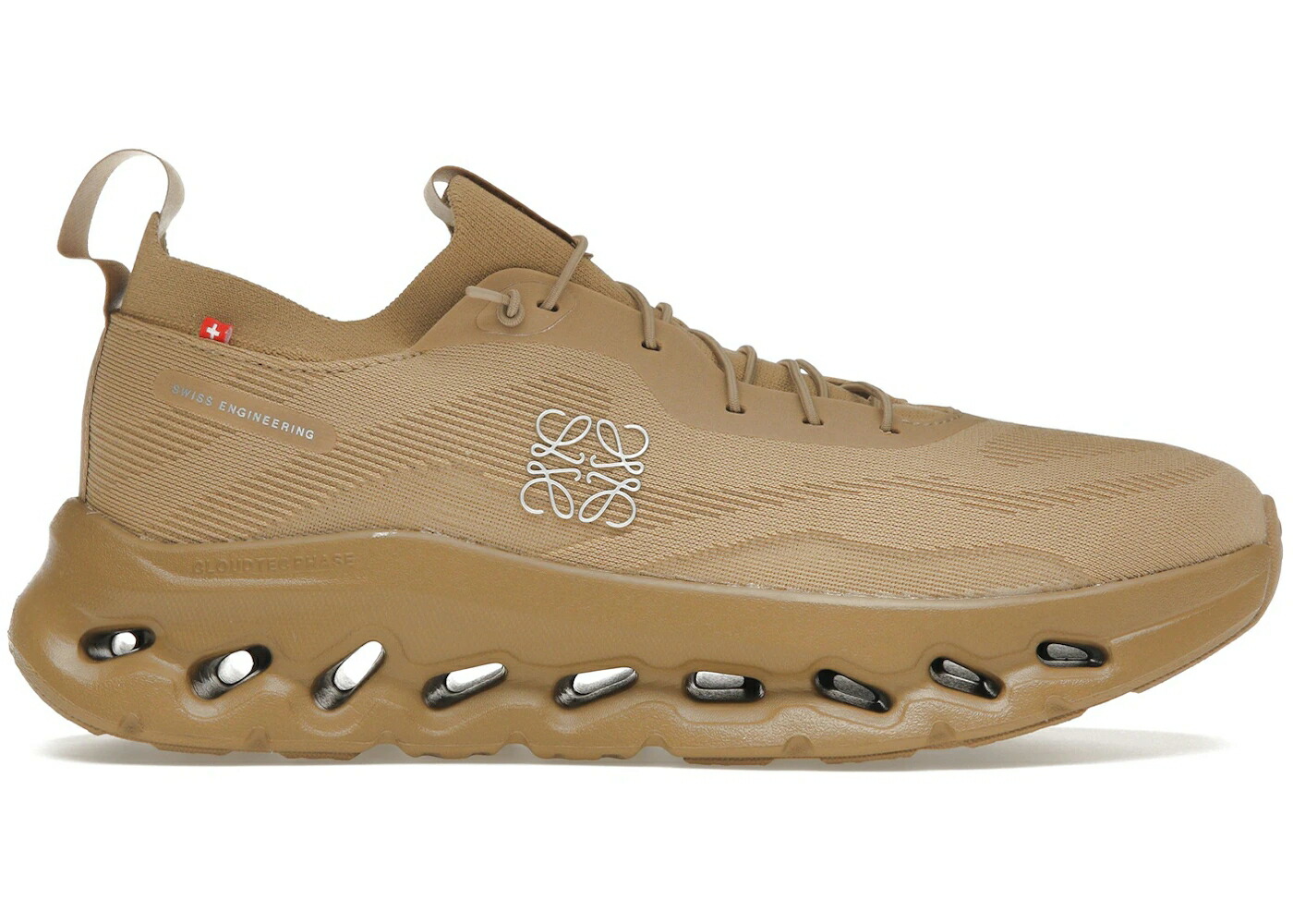 オン 砂色 沙子 WOMEN\u0027S スニーカー レディース ON RUNNING CLOUDTILT LOEWE DARK SAND (WOMEN\u0027S) / DARK SAND