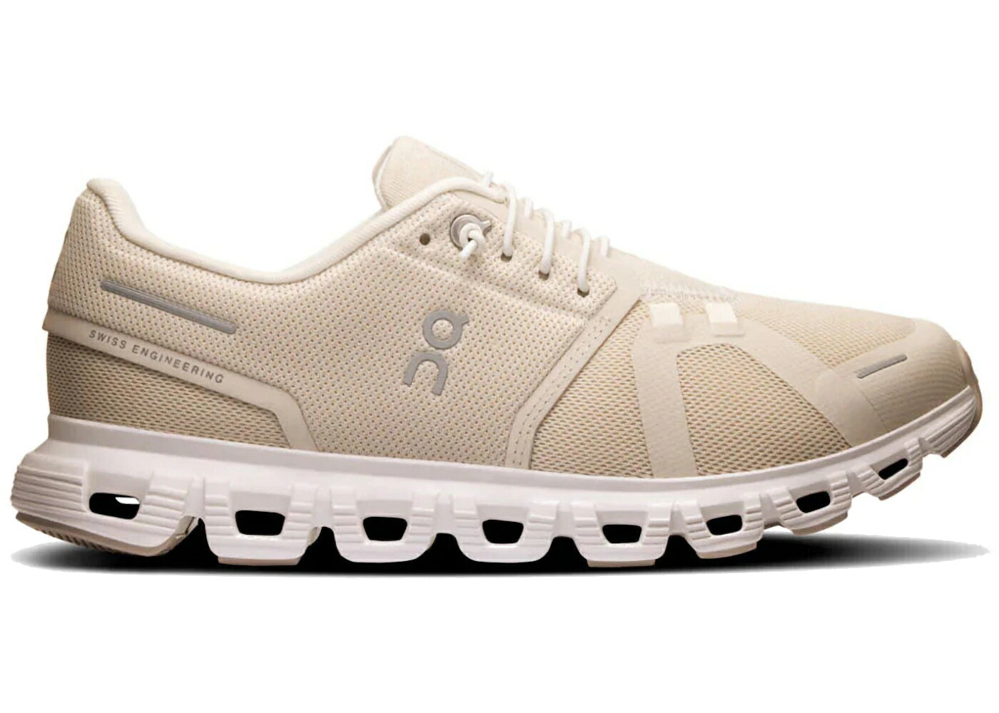 オン パール 白色 ホワイト WOMEN スニーカー レディース ON RUNNING CLOUD 6 PEARL WHITE (WOMEN) / PEARL WHITE