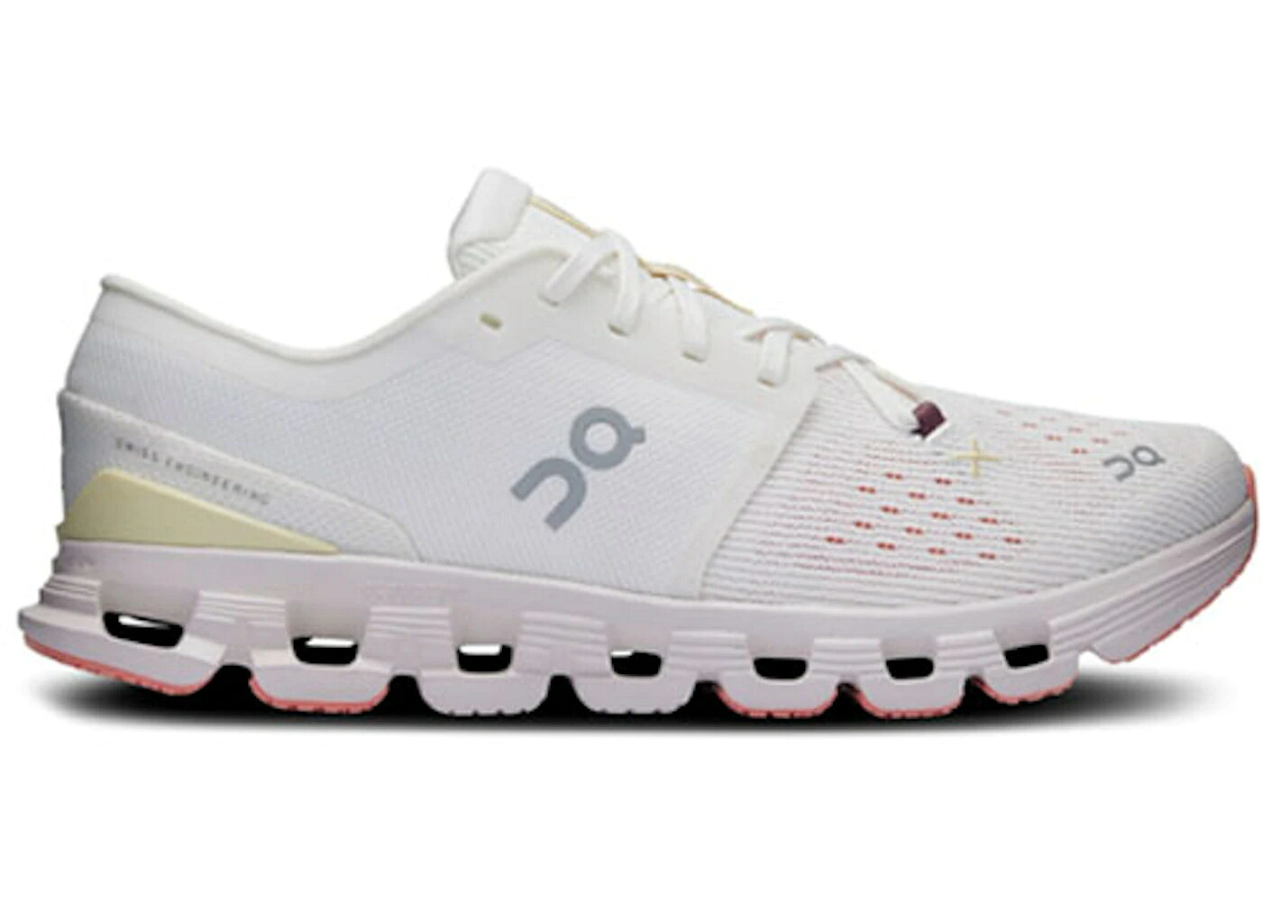 オン 象牙色 砂色 砂子 WOMEN\u0027S スニーカー レディース ON RUNNING CLOUD X 4 IVORY SAND (WOMEN\u0027S) / IVORY SAND レディース靴-スニーカー