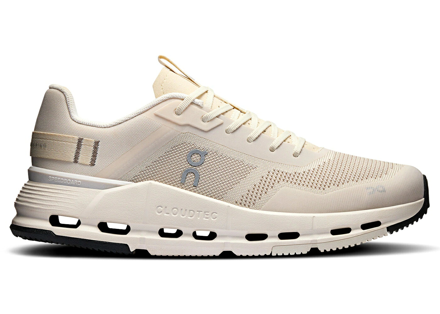 オン 皮膚軟化剤 象牙色 WOMEN\u0027S スニーカー レディース ON RUNNING CLOUDNOVA FORM 2 TT CREAM IVORY (WOMEN\u0027S) / CREAM IVORY