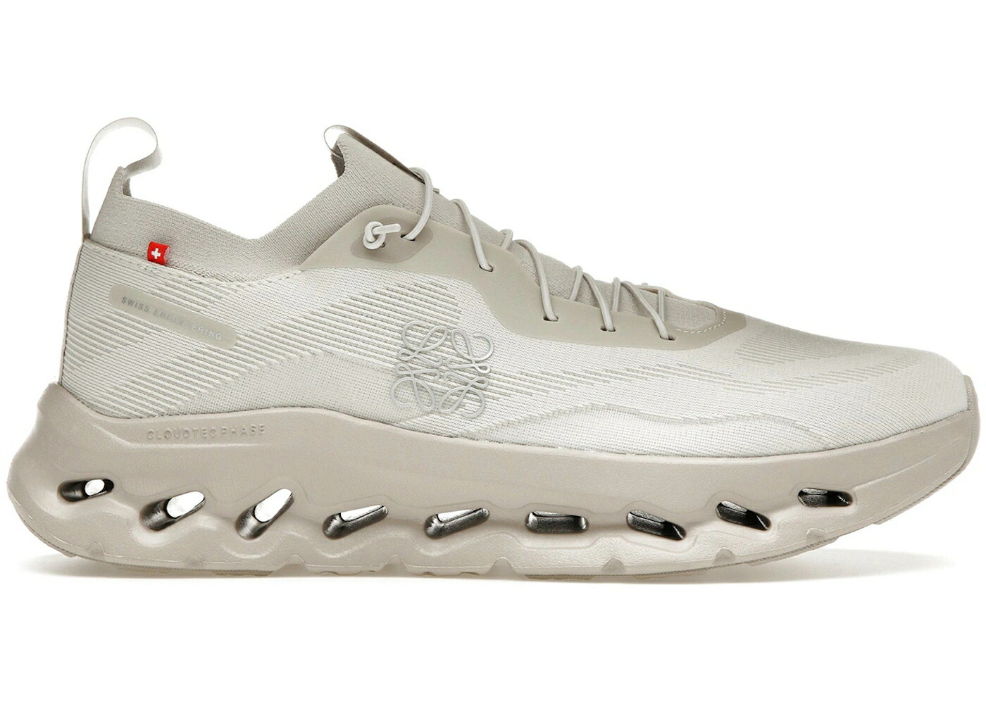 オン 砂色 真砂 WOMEN\u0027S スニーカー レディース ON RUNNING CLOUDTILT LOEWE SAND (WOMEN\u0027S) /