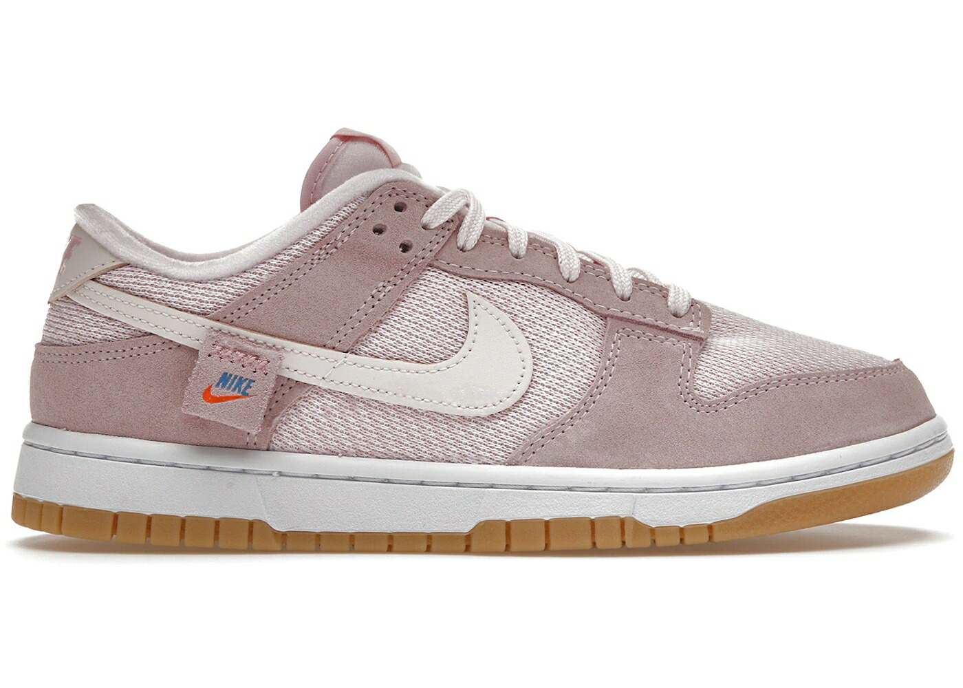 ナイキ ダンク サクラ色 ダンクロー WOMEN\u0027S スニーカー レディース NIKE DUNK LOW TEDDY BEAR (WOMEN\u0027S) / LIGHT SOFT PINK PINK FOAM MEDIUM