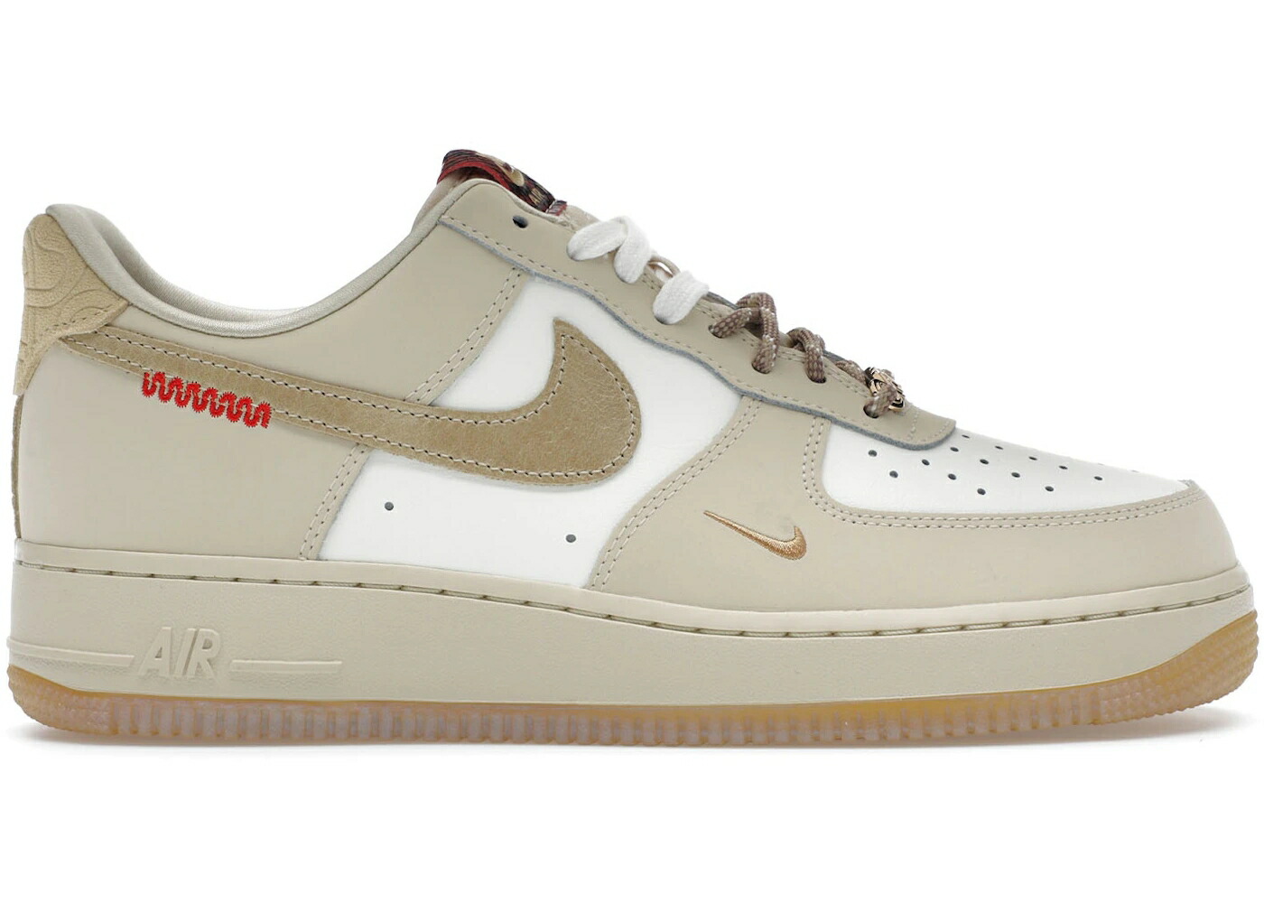 ナイキ チーム ゴールド カーキ エアフォース WOMEN'S スニーカー レディース NIKE AIR FORCE 1 LOW YEAR OF THE SNAKE (WOMEN'S) / SAIL TEAM GOLD LIGHT KHAKI