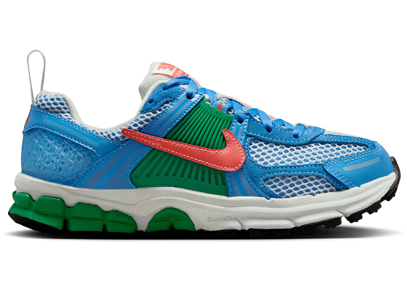 ナイキ 青色 ブルー スタジアム 緑 グリーン 白色 ホワイト マジック ジュニア キッズ NIKE VOMERO 5 UNIVERSITY BLUE STADIUM GREEN SUMMIT WHITE MAGIC EMBER (GS) / UNIVERSITY BLUE STADIUM GREEN ベビー マタニティ