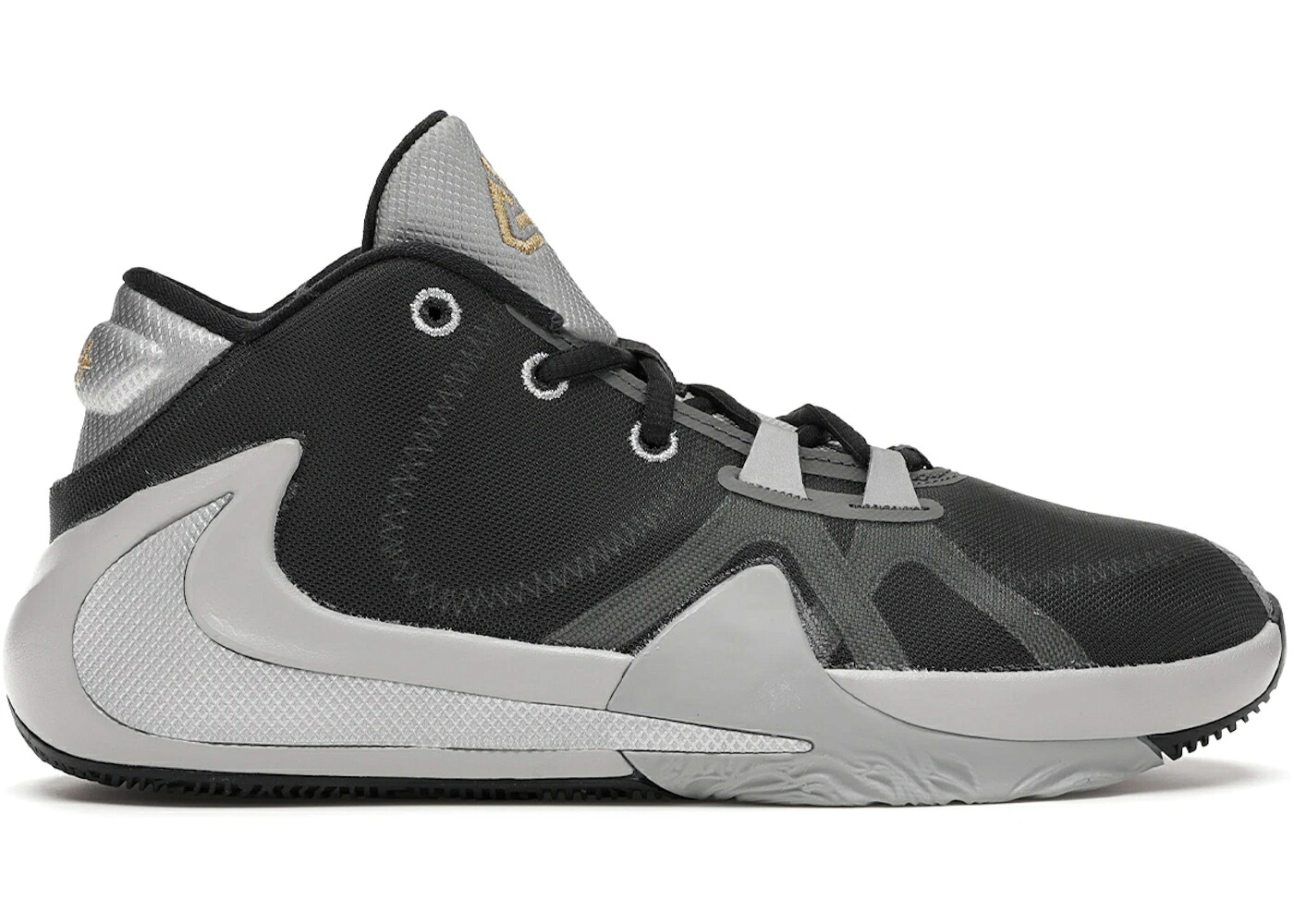 ナイキ ズーム 灰色 グレー 銀色 シルバー ズームフリーク ジュニア キッズ NIKE ZOOM FREAK 1 SMOKE GREY (GS) / SMOKE GREY METALLIC SILVER ベビー マタニティ スニーカー｜スニケス