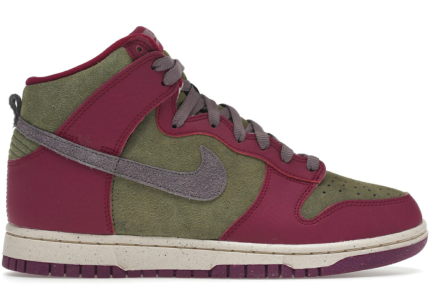 ナイキ ダンク 御機嫌 活動的 地べた 紫 パープル ダンクハイ WOMEN\u0027S スニーカー レディース NIKE DUNK HIGH DYNAMIC BERRY (WOMEN\u0027S) / DYNAMIC BERRY GRAND PURPLE