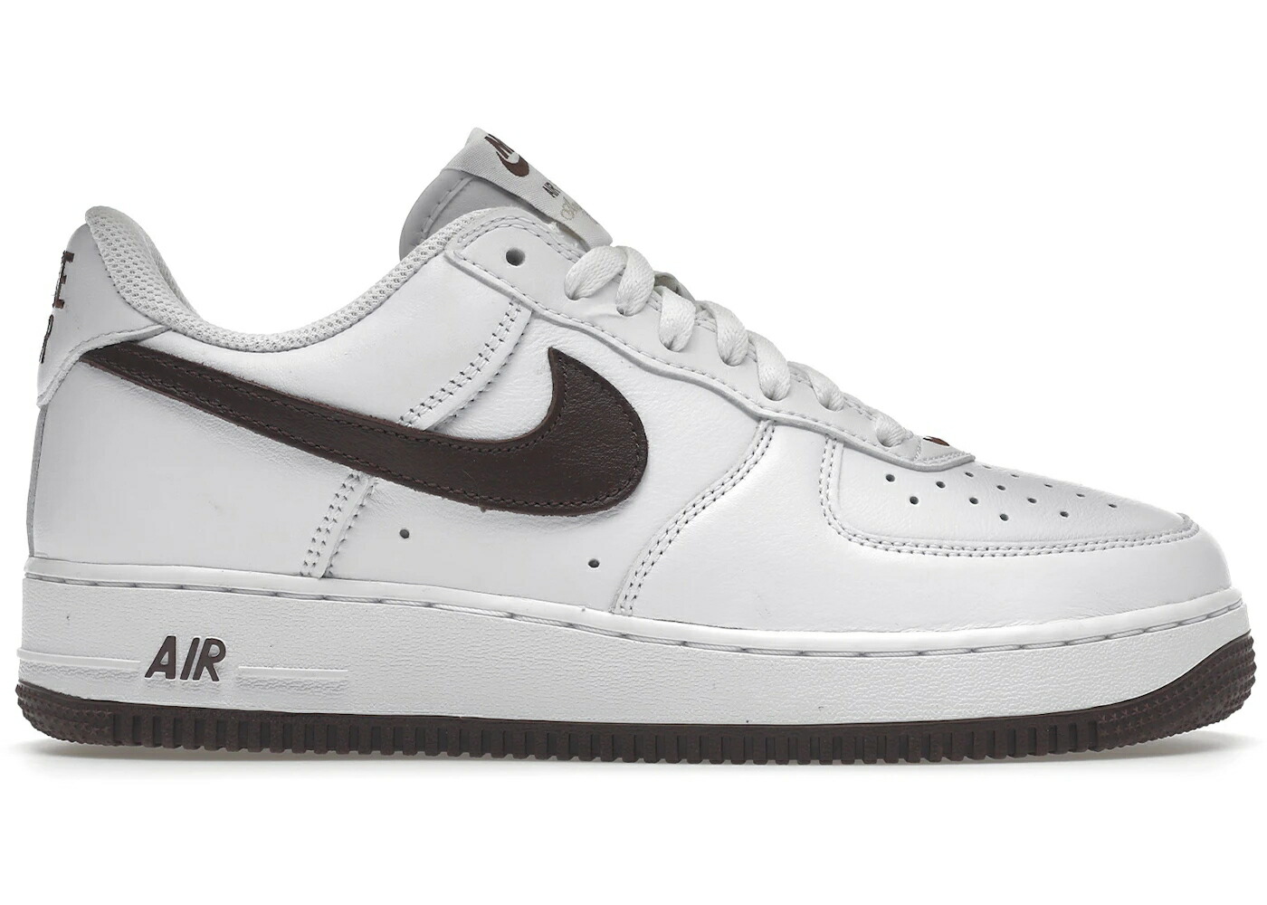 ナイキ 白色 ホワイト ゴールド エアフォース 07 スニーカー メンズ NIKE AIR FORCE 1 LOW COLOR OF THE MONTH WHITE CHOCOLATE (2022) / WHITE CHOCOLATE METALLIC GOLD