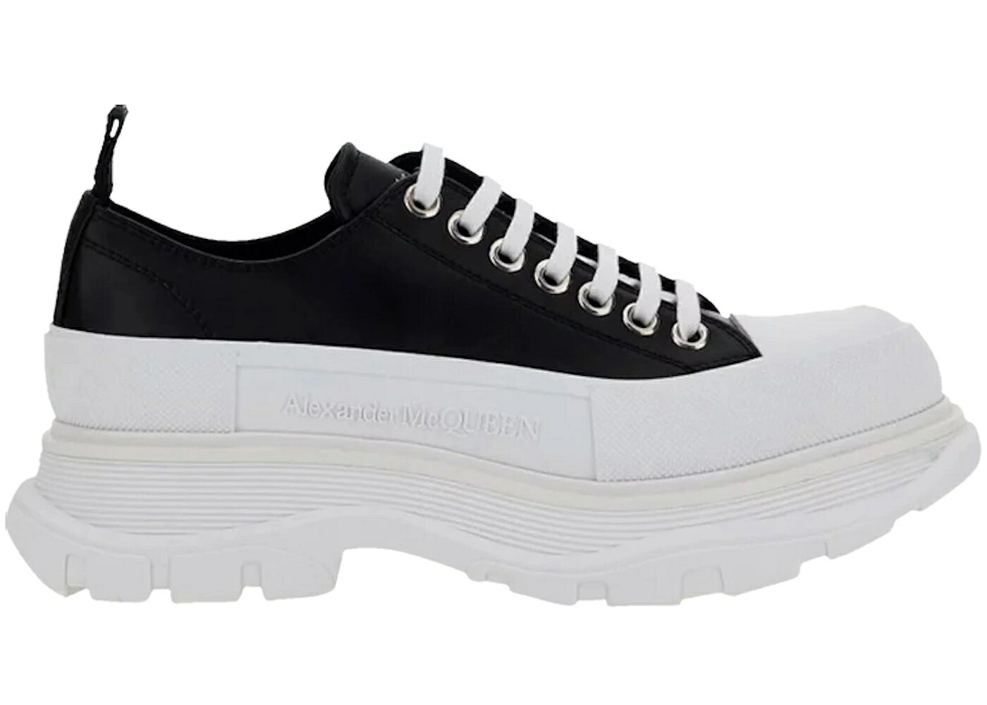 アレキサンダーマックイーン 黒色 ブラック レザー 白色 ホワイト スニーカー メンズ ALEXANDER MCQUEEN ALEXANDER MCQUEEN TREAD SLICK LOW LACE UP BLACK LEATHER WHITE / BLACK WHITE|スニケス