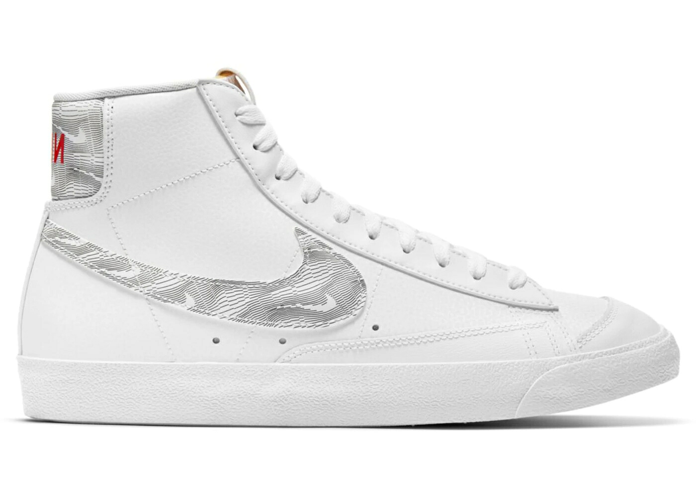 ナイキ ブレイザー ミッド 白色 ホワイト 黒色 ブラック 赤 レッド スニーカー メンズ NIKE BLAZER MID 77 TOPOGRAPHY / WHITE BLACK UNIVERSITY RED｜スニケス