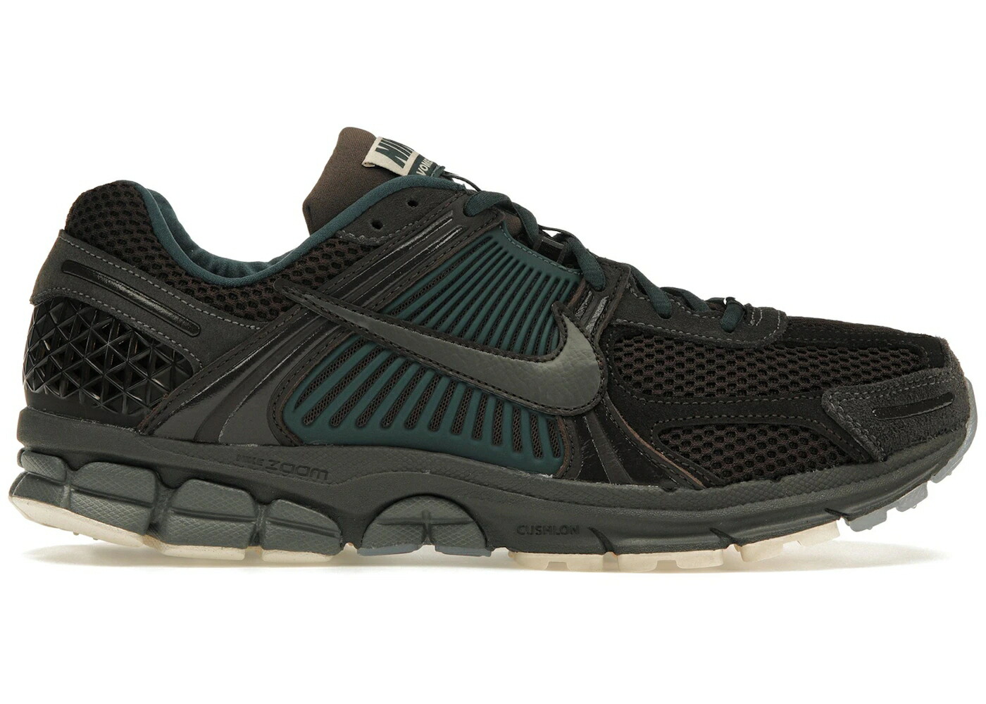 ナイキ ズーム 茶色 ブラウン スニーカー メンズ NIKE ZOOM VOMERO 5 PRM VELVET BROWN MEDIUM ASH / BAROQUE BROWN MEDIUM ASH