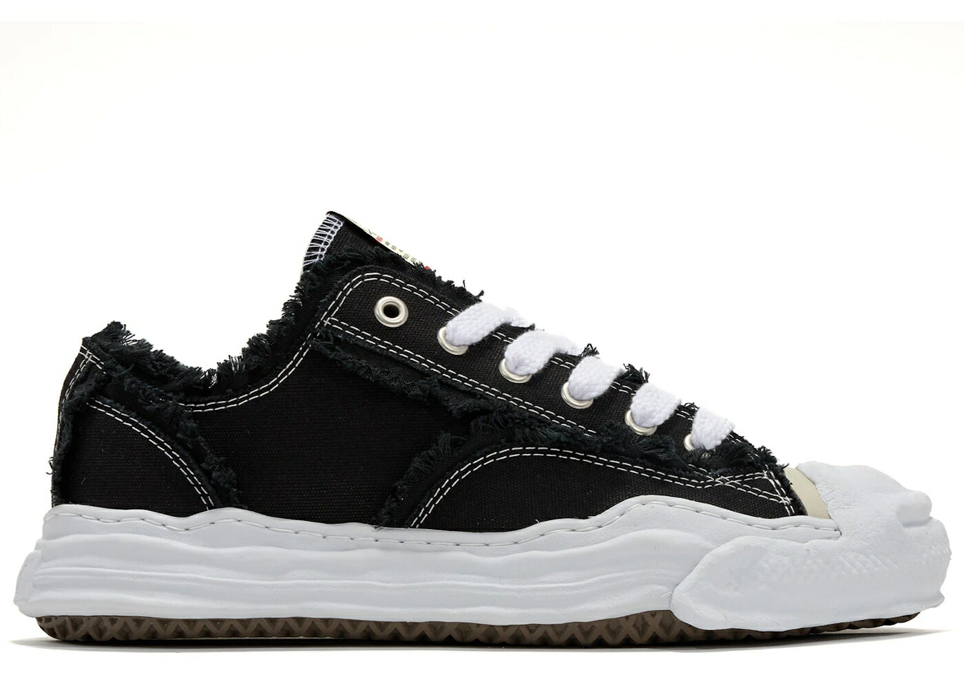 メゾン ミハラヤスヒロ 黒色 ブラック 白色 ホワイト スニーカー メンズ MAISON MIHARA YASUHIRO MAISON MIHARA YASUHIRO HANK OG SOLE CANVAS LOW FRAYED BLACK / BLACK WHITE
