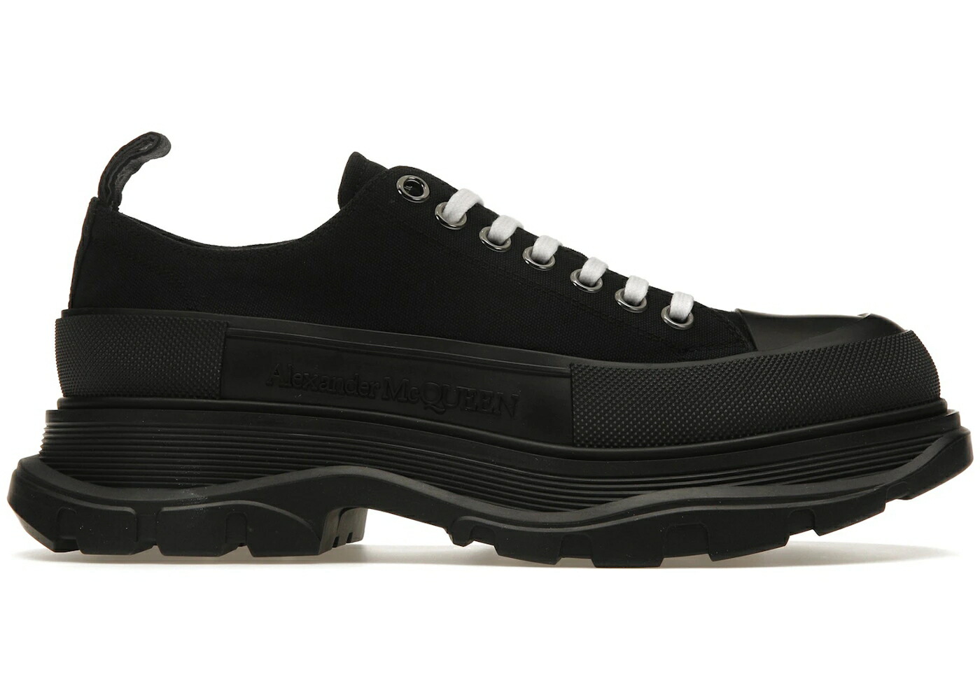 アレキサンダーマックイーン 黒色 ブラック スニーカー メンズ ALEXANDER MCQUEEN ALEXANDER MCQUEEN TREAD SLICK LOW LACE UP TRIPLE BLACK / BLACK BLACK BLACK