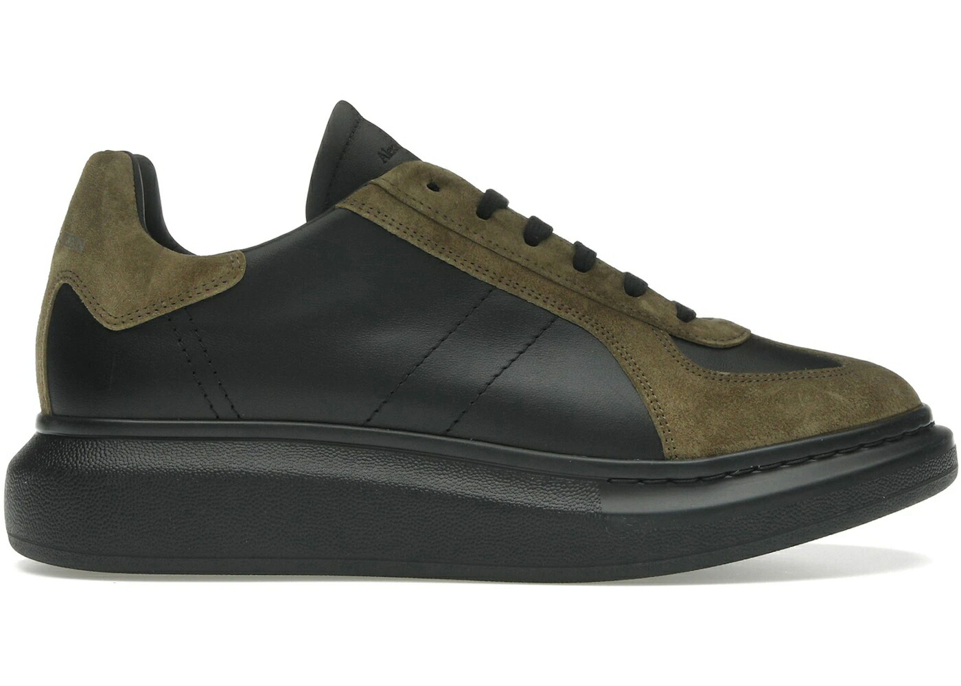アレキサンダーマックイーン 黒色 ブラック スニーカー メンズ ALEXANDER MCQUEEN ALEXANDER MCQUEEN OVERSIZED RETRO BLACK MUD / BLACK MUD