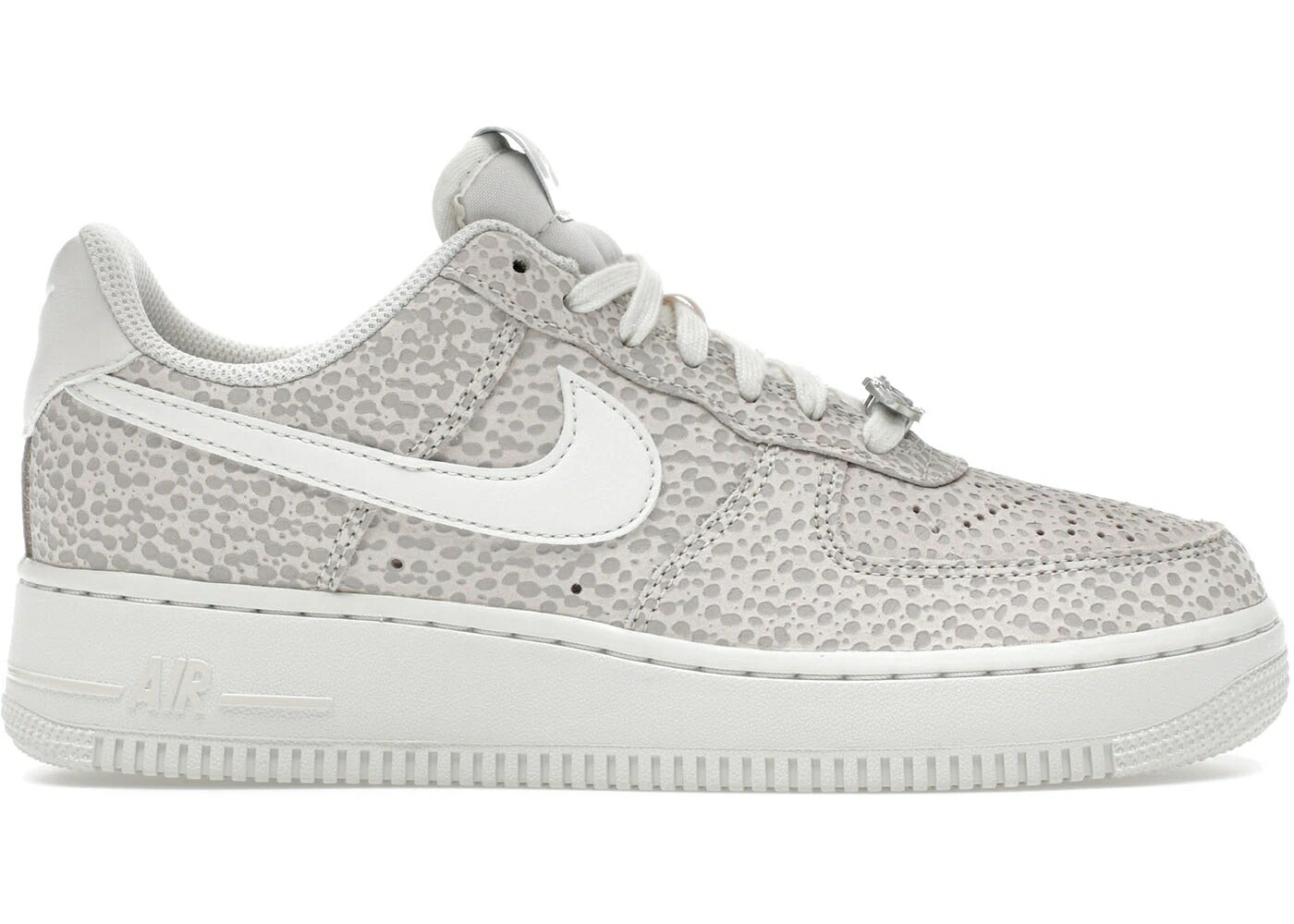 ナイキ サファリ 白色 ホワイト エアフォース '07 WOMEN'S スニーカー レディース NIKE AIR FORCE 1 LOW PRM SAFARI PHOTON DUST (WOMEN'S) / SUMMIT WHITE PHANTOM PHOTON DUST