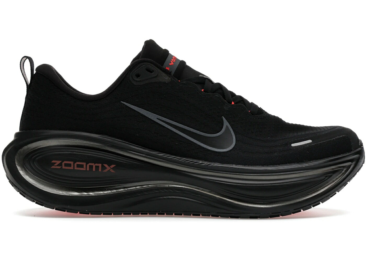 ナイキ 黒色 ブラック クリムゾン スニーカー メンズ NIKE VOMERO PLUS BLACK BRIGHT CRIMSON / BLACK BLACK BRIGHT CRIMSON WOLF