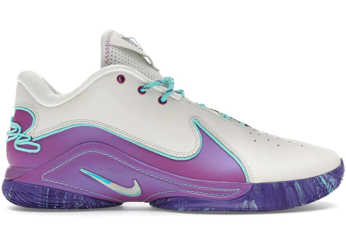 ナイキ レブロン パール 紫 パープル コート スニーカー メンズ NIKE LEBRON 22 FROZEN GRAPES / SOFT PEARL VIVID PURPLE COURT｜スニケス