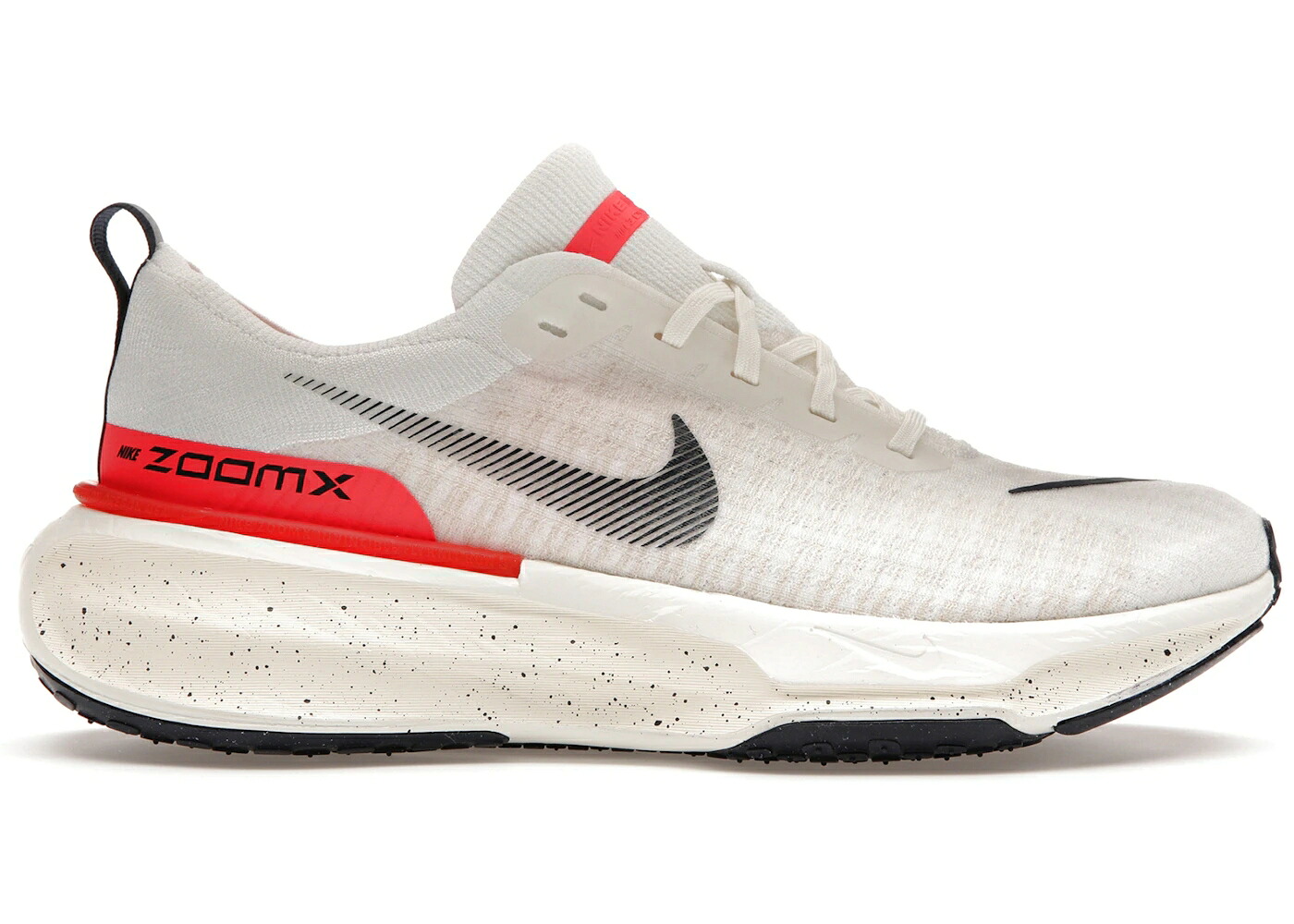 ナイキ 幽客 白いこと 白いこと クリムゾン スニーカー メンズ NIKE ZOOMX INVINCIBLE RUN 3 WHITE BRIGHT CRIMSON / WHITE OBSIDIAN SAIL OATMEAL