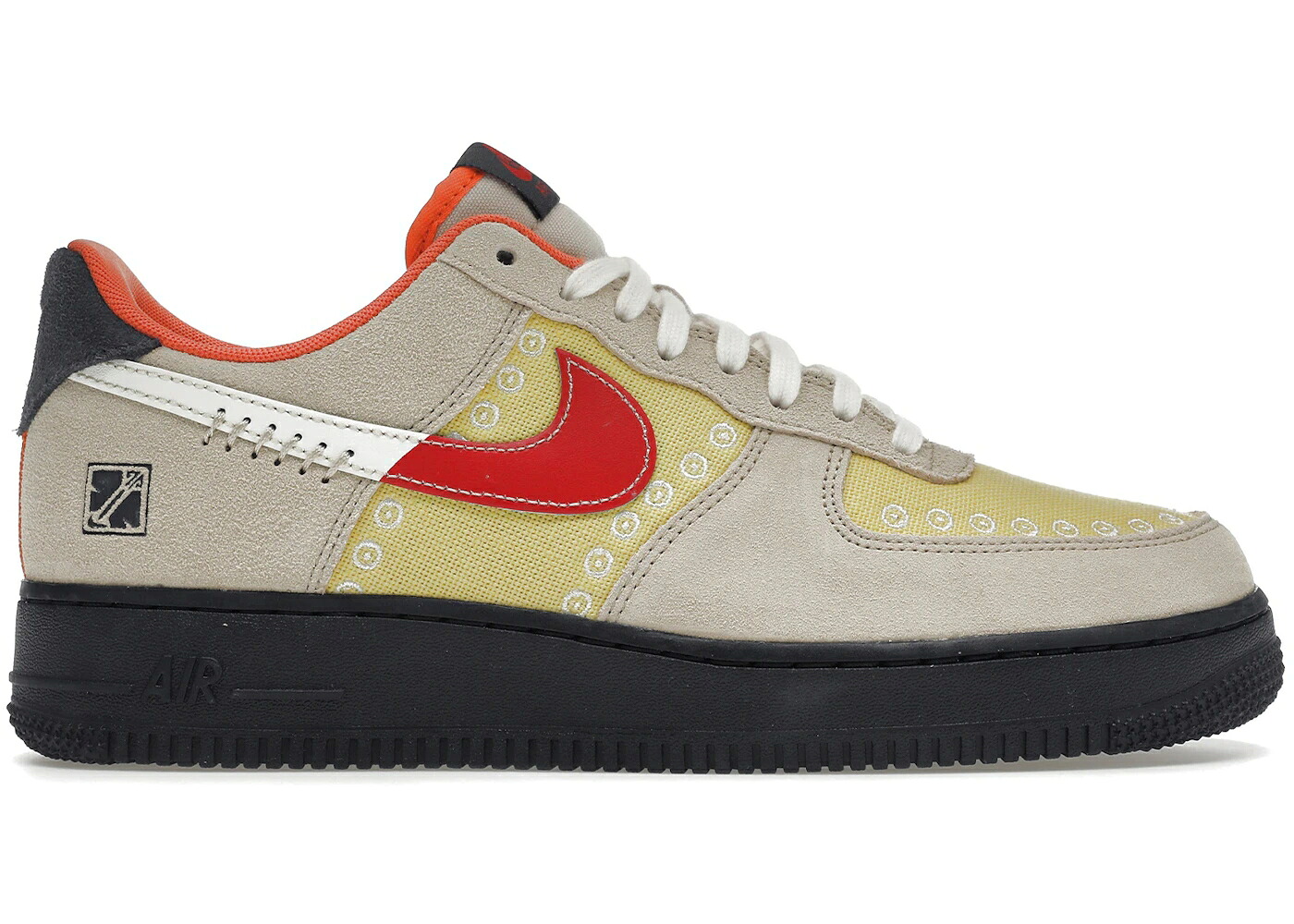 ナイキ 赤 赤いこと 空軍 \u002707 スニーカー メンズ NIKE AIR FORCE 1 LOW LX SOMOS FAMILIA / SANDDRIFT UNIVERSITY RED LEMON