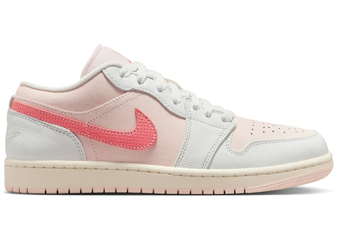 ナイキ ジョーダン 白いこと 白いこと サクラ色 WOMEN\u0027S スニーカー レディース JORDAN 1 LOW SE STRAWBERRY MILKSHAKE (WOMEN\u0027S) / SUMMIT WHITE LIGHT SOFT PINK