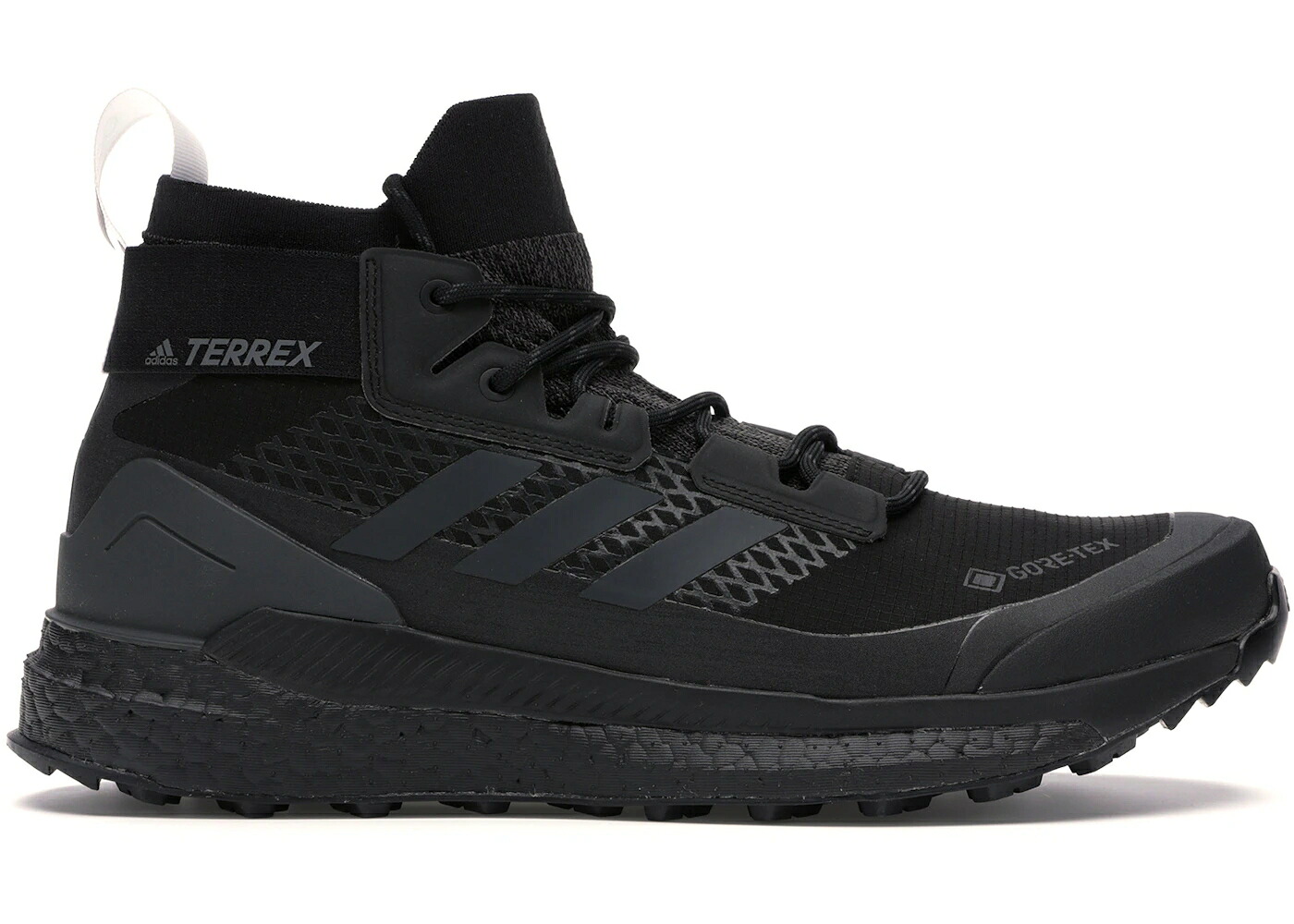 アディダス フリー ゴアテックス 黒色 ブラック コア カーボン 白色 ホワイト スニーカー メンズ ADIDAS TERREX FREE HIKER GORE-TEX BLACK / CORE BLACK CARBON CLOUD WHITE|スニケス