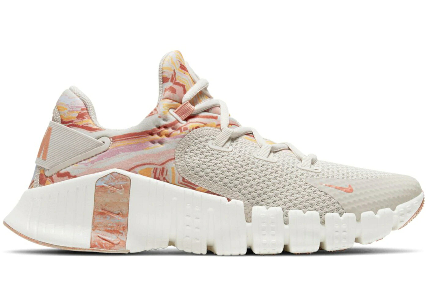 ナイキ 無償性 砂色 真砂 クリムゾン WOMEN\u0027S スニーカー レディース NIKE FREE METCON 4 DESERT SAND CRIMSON BLISS (WOMEN\u0027S) / DESERT SAND CRIMSON BLISS SUMMIT
