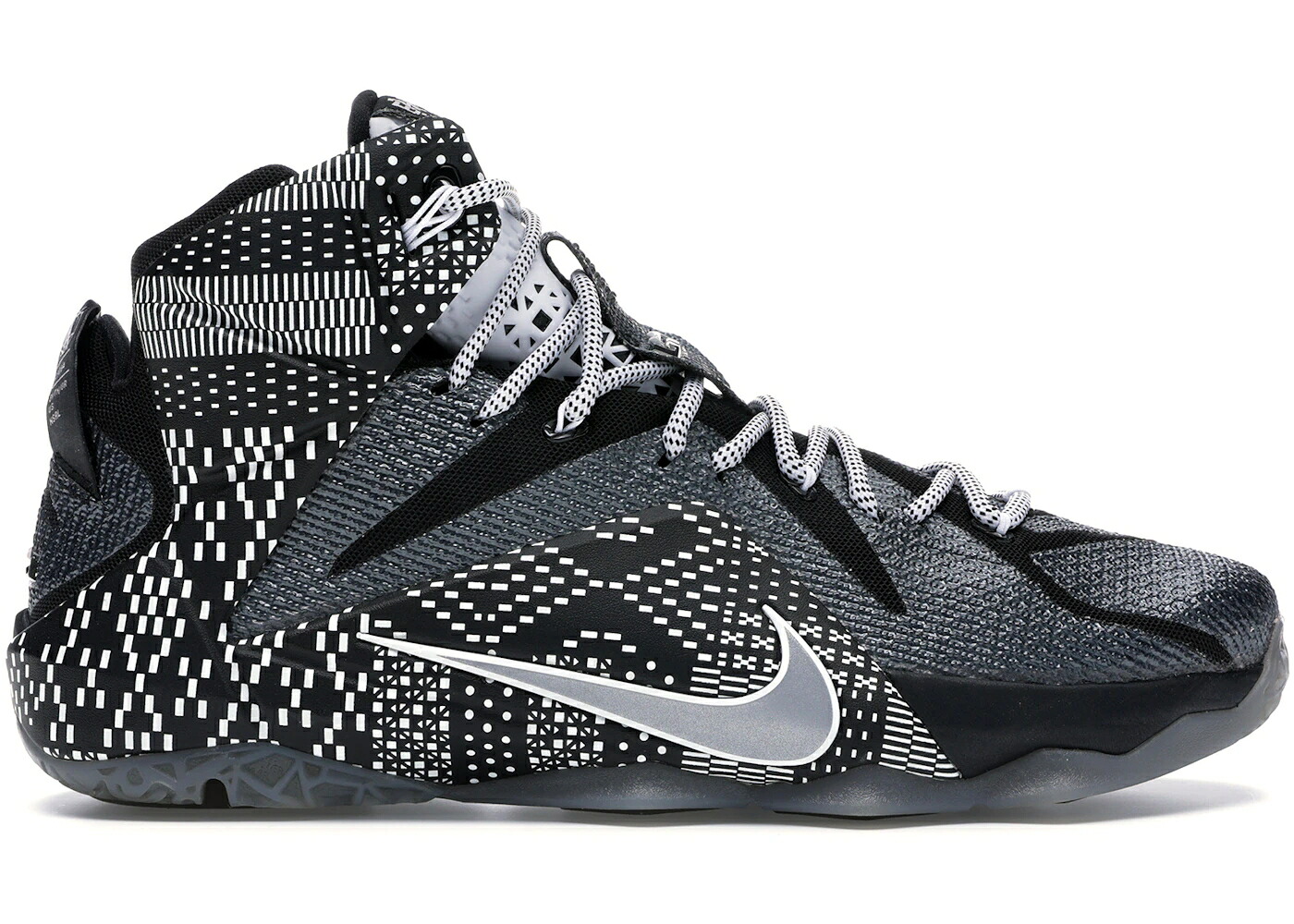 ナイキ レブロン 黒いこと 黒いこと 白いこと 白いこと しろがね色 しろがね色 スニーカー メンズ NIKE LEBRON 12 BHM (2015) / BLACK WHITE METALLIC SILVER