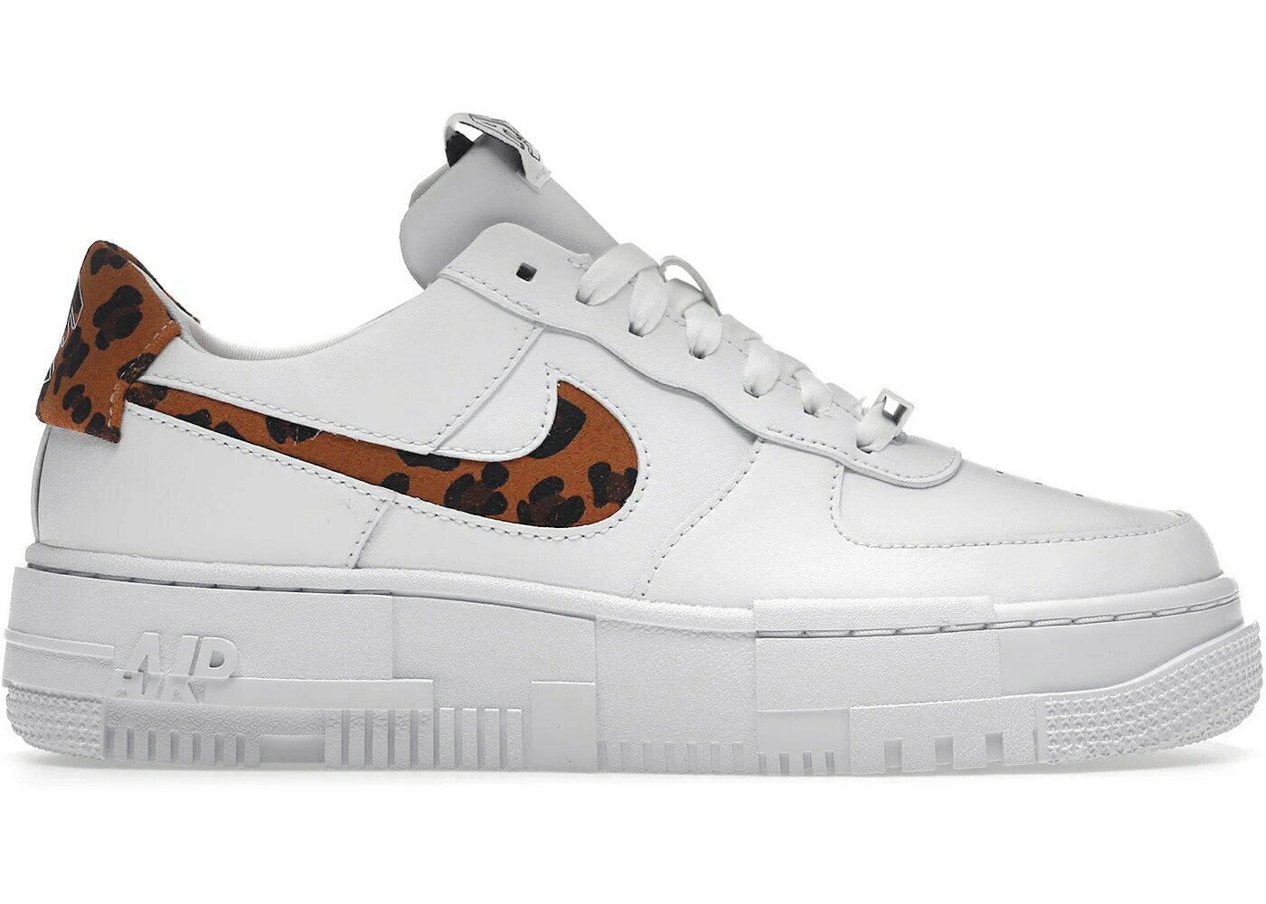ナイキ 白いこと 白いこと ヒョウ柄 レオパード 空軍 WOMEN\u0027S スニーカー レディース NIKE AIR FORCE 1 LOW PIXEL SE WHITE LEOPARD (WOMEN\u0027S) / WHITE WHITE WHITE WHITE
