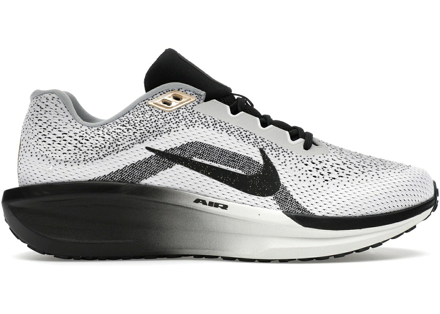 ナイキ 白色 ホワイト ゴールド 灰色 グレー 黒色 ブラック スニーカー メンズ NIKE WINFLO 11 SE WHITE METALLIC GOLD LIGHT SMOKE GREY BLACK / WHITE METALLIC GOLD LIGHT SMOKE