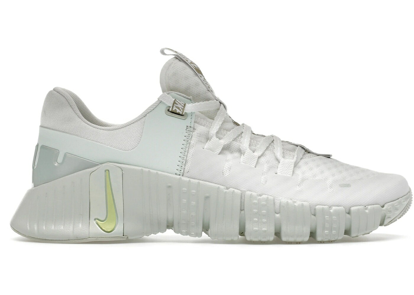 ナイキ フリー プレミアム 白色 ホワイト WOMEN スニーカー レディース NIKE FREE METCON 5 PREMIUM SUMMIT WHITE SEA GLASS (WOMEN) / SUMMIT WHITE SEA GLASS BARELY
