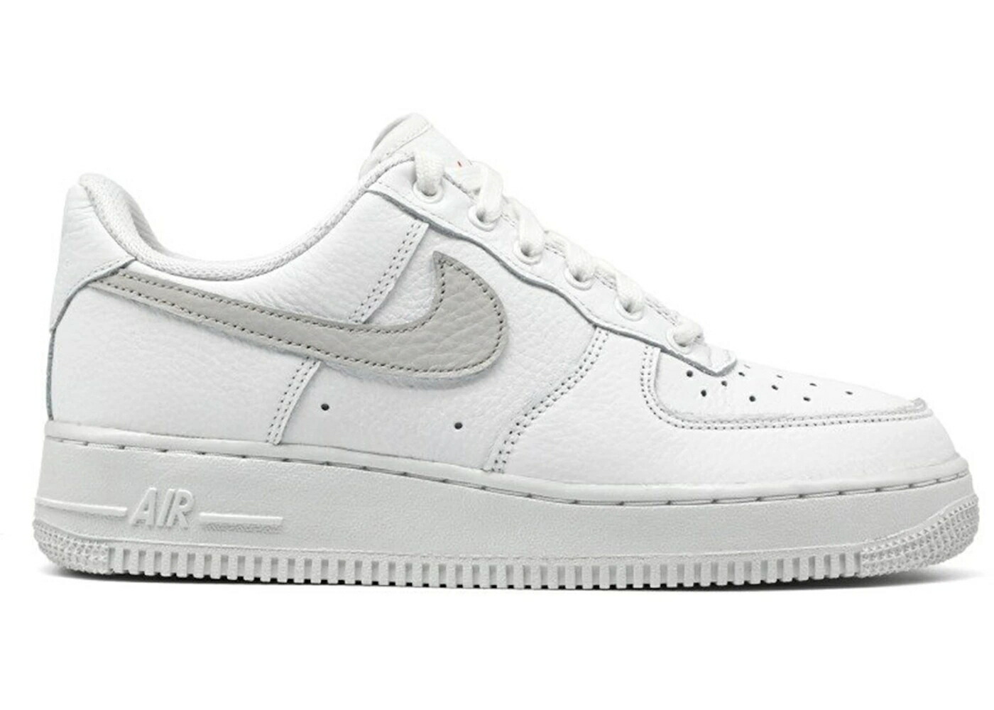 ナイキ 白色 ホワイト エアフォース WOMEN'S スニーカー レディース NIKE AIR FORCE 1 LOW STAR FISH (WOMEN'S) / SUMMIT WHITE WHITE SOLAR FLARE