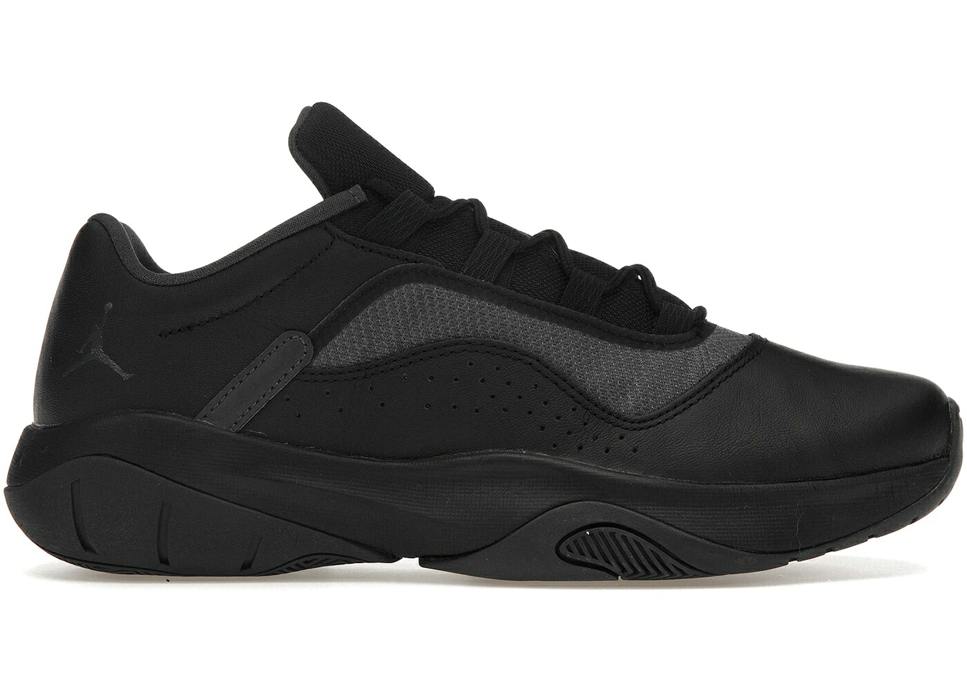 ナイキ ジョーダン 黒いこと 黒いこと スニーカー メンズ JORDAN 11 CMFT LOW TRIPLE BLACK / BLACK BLACK BLACK スニーカー-靴