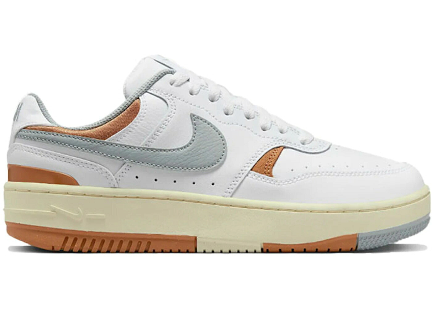 ナイキ 白いこと 白いこと WOMEN\u0027S スニーカー レディース NIKE GAMMA FORCE WHITE FLAX (WOMEN\u0027S) / WHITE FLAX COCONUT MILK LIGHT