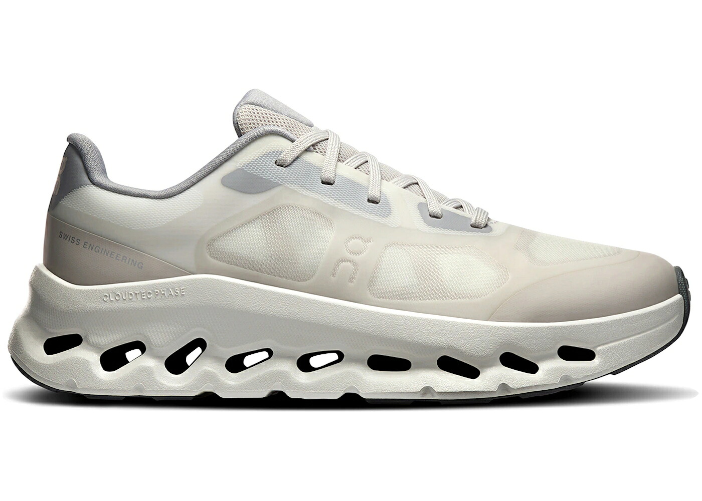 オン 象牙色 WOMEN\u0027S スニーカー レディース ON RUNNING CLOUDTILT REMIX ALLOY IVORY (WOMEN\u0027S) / ALLOY IVORY