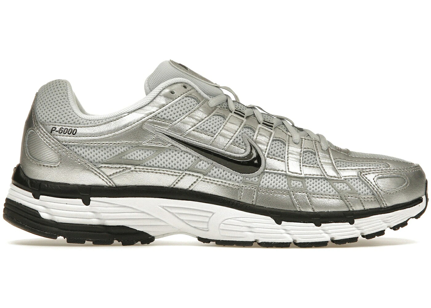ナイキ 銀色 シルバー ピュア プラチナム 白色 ホワイト WOMEN'S スニーカー レディース NIKE P-6000 METALLIC SILVER PURE PLATINUM (WOMEN'S) / WHITE METALLIC SILVER PURE｜スニケス