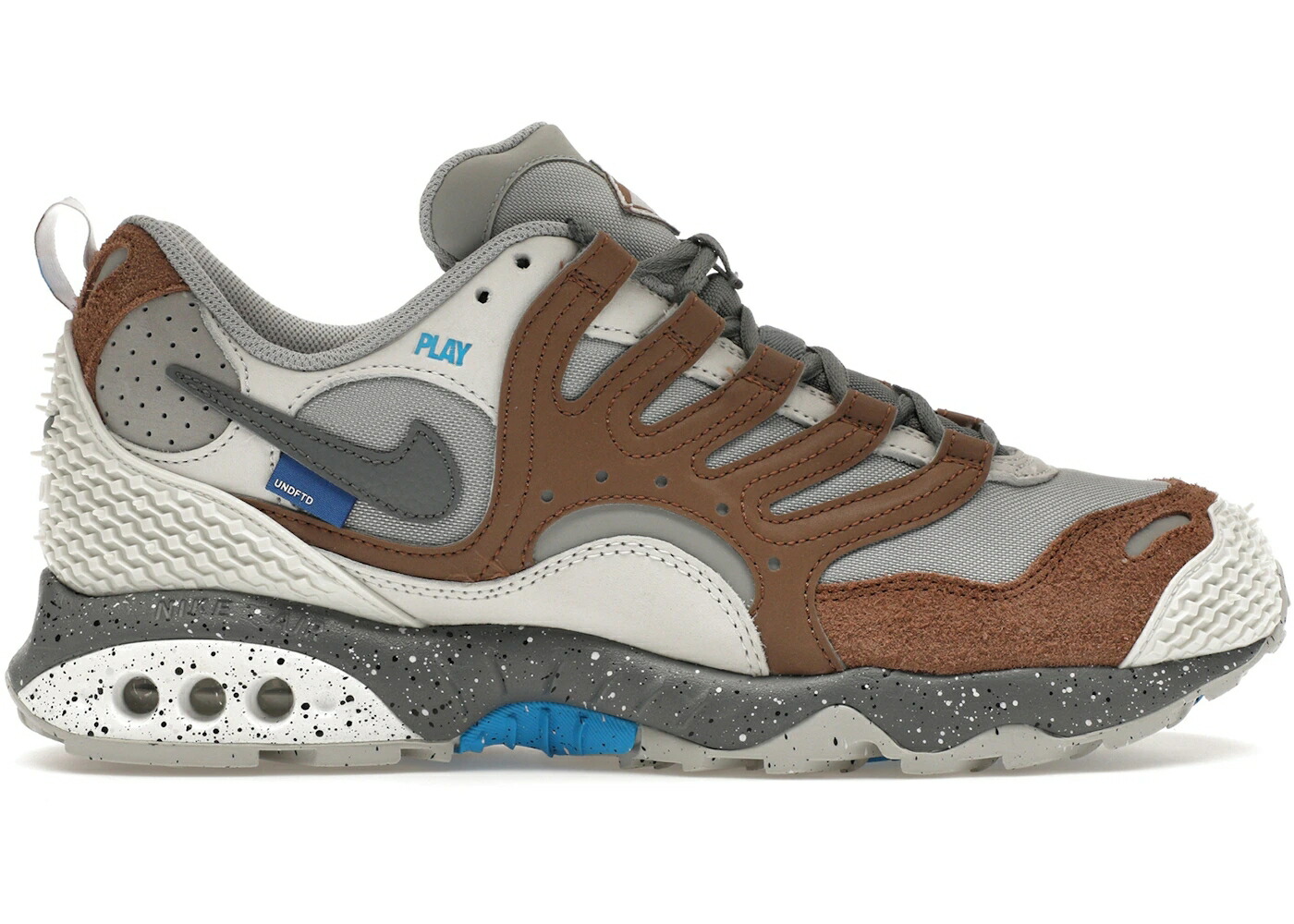 ナイキ アンディフィーテッド 赤銅色 赤銅色 薄墨色 薄墨色 スニーカー メンズ NIKE AIR TERRA HUMARA UNDEFEATED ARCHAEO BROWN / ARCHAEO BROWN SMOKE GREY SUMMIT