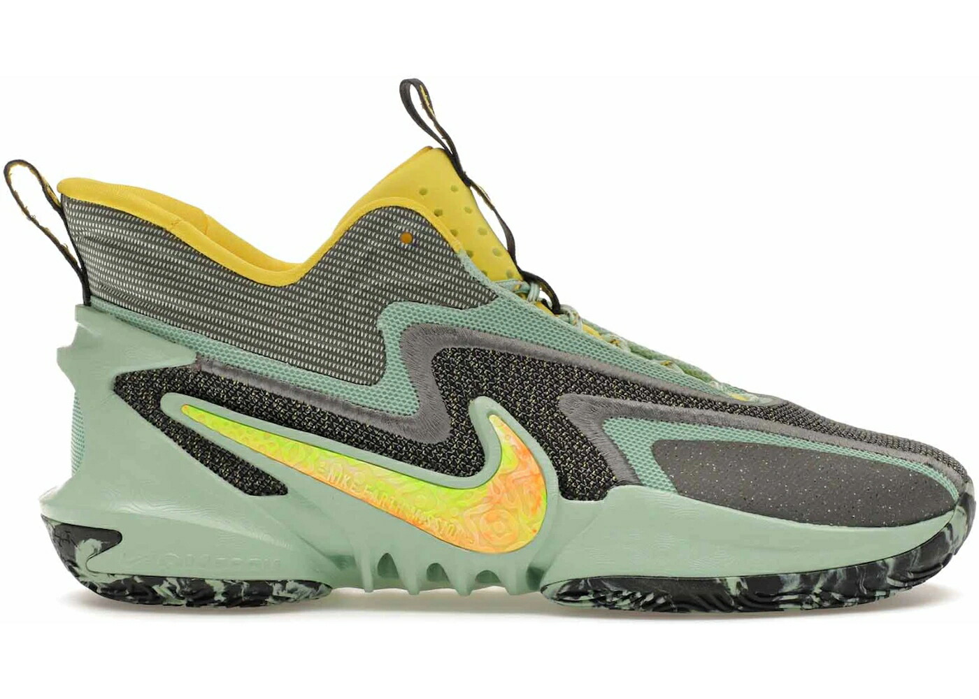 ナイキ チーム 緑 グリーン 灰色 グレー グレイ スニーカー メンズ NIKE COSMIC UNITY 2 SMELLS LIKE TEAM SPIRIT / ENAMEL GREEN IRON GRAY TOUR