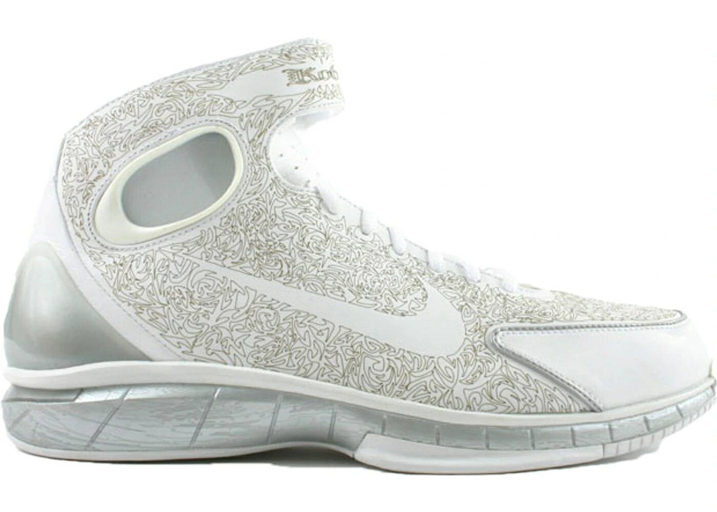 ナイキ ハラチ コービー レーザー 白色 ホワイト 銀色 シルバー スニーカー メンズ NIKE AIR HUARACHE 2K4 KOBE LASER / WHITE WHITE METALLIC SILVER｜スニケス