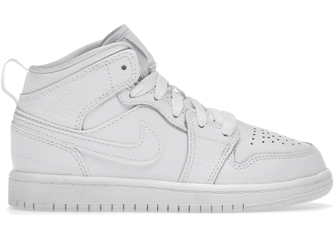 ナイキ ジョーダン ミッド 白色 ホワイト ジュニア キッズ JORDAN 1 MID TRIPLE WHITE (2021) (PS) / WHITE WHITE WHITE ベビー マタニティ スニーカー｜スニケス 68,860円