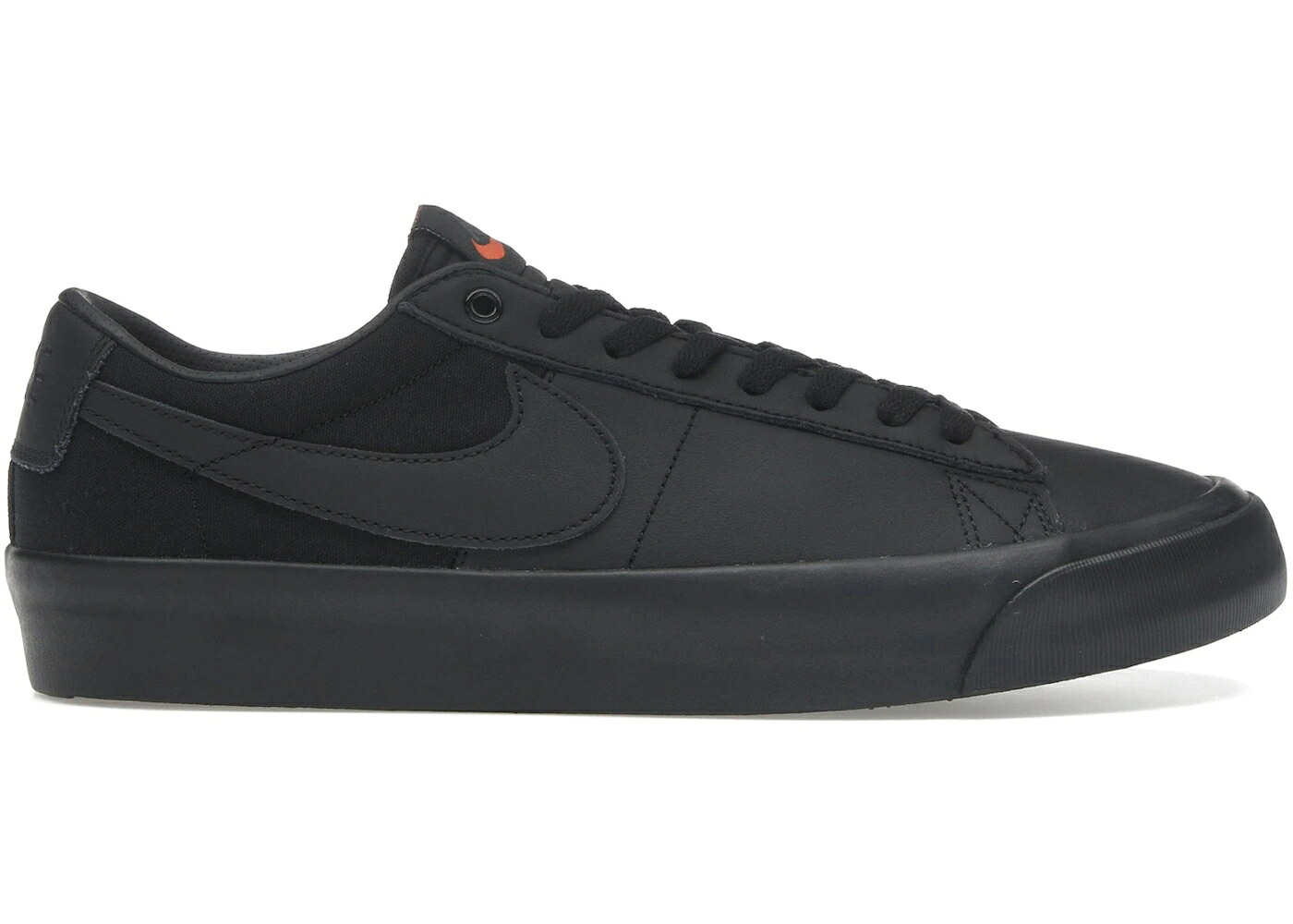 ナイキ エスビー ズーム ブレイザー プロ 黒色 ブラック 橙 オレンジ スニーカー メンズ NIKE SB ZOOM BLAZER LOW PRO GT ISO TRIPLE BLACK / BLACK ANTHRACITE SAFETY ORANGE|スニケス